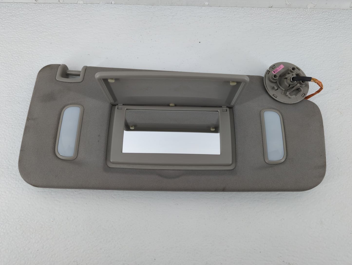 2010-2017 Chevrolet Equinox Sun Visor Shade Replacement Passenger Right Mirror Fits Fits 2010 2011 2012 2013 2014 2015 2016 