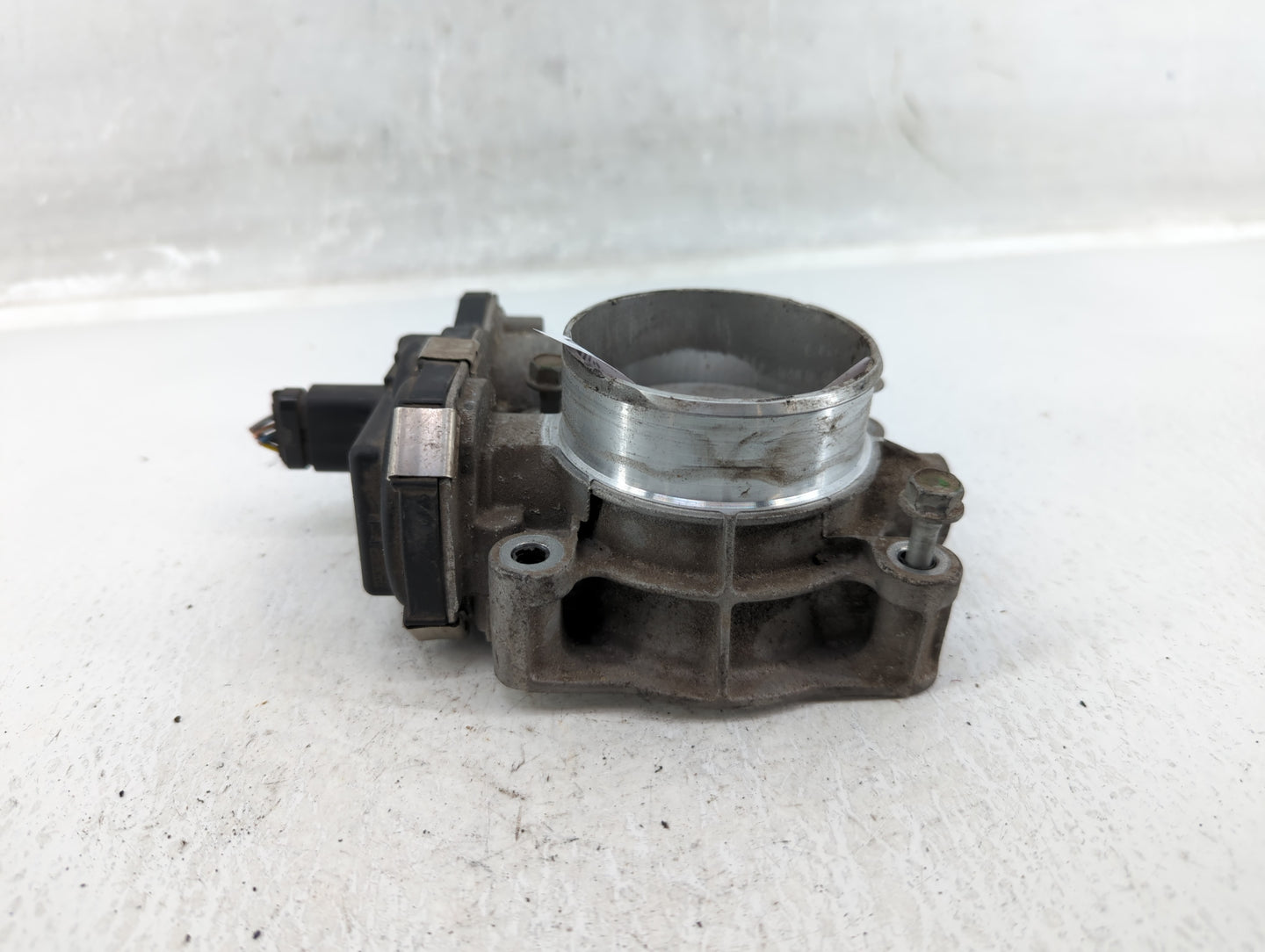 2016-2017 Chevrolet Equinox Throttle Body P/N:1266946AA Fits Fits 2016 2017 OEM Used Auto Parts - Oemusedautoparts1.com