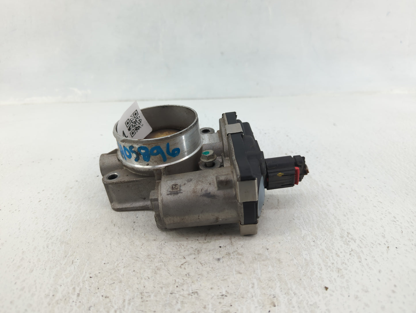 2016-2017 Chevrolet Equinox Throttle Body P/N:12670834AA Fits Fits 2016 2017 OEM Used Auto Parts - Oemusedautoparts1.com