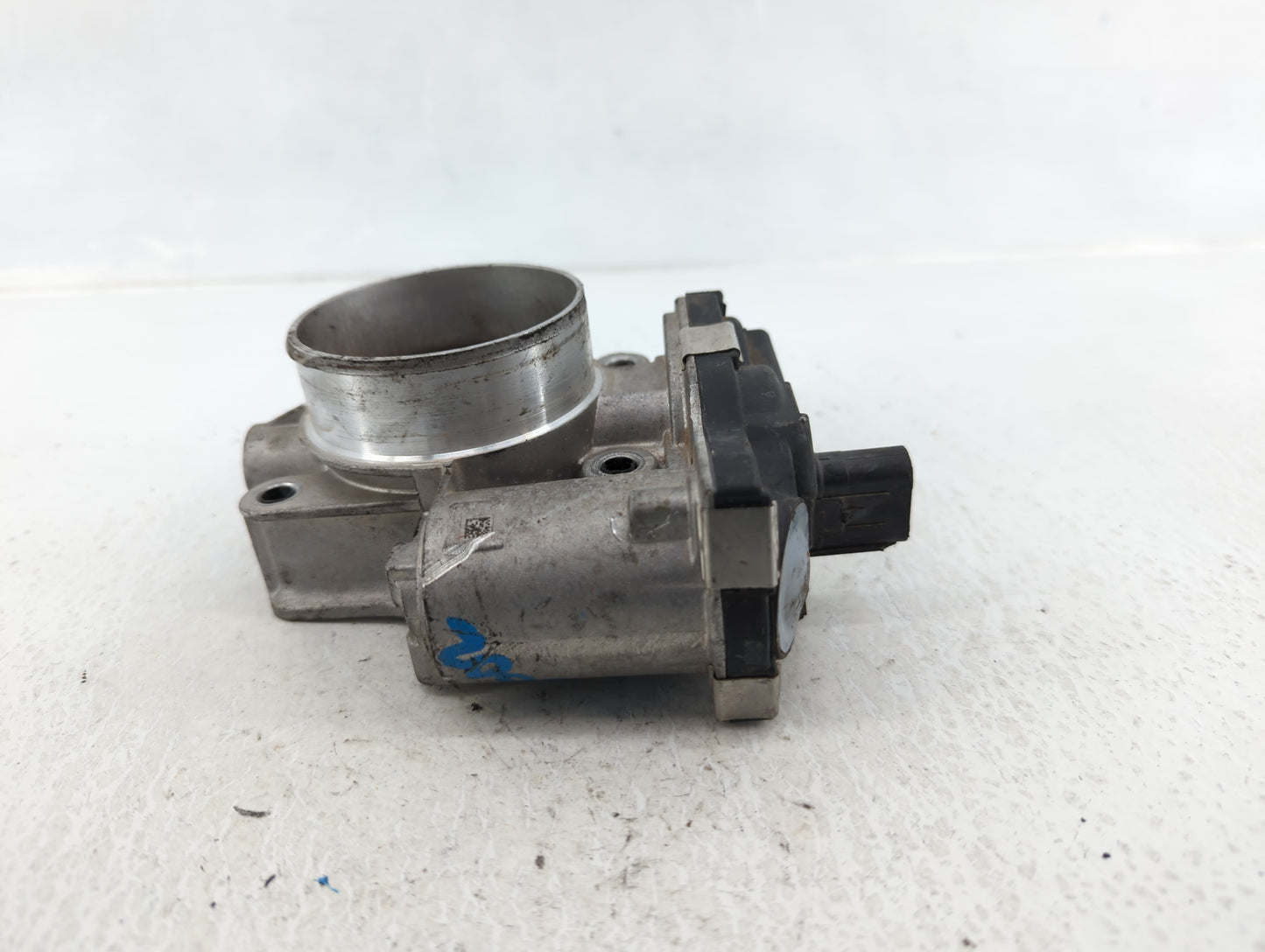 2016-2017 Chevrolet Equinox Throttle Body P/N:12670834AA Fits Fits 2016 2017 OEM Used Auto Parts - Oemusedautoparts1.com