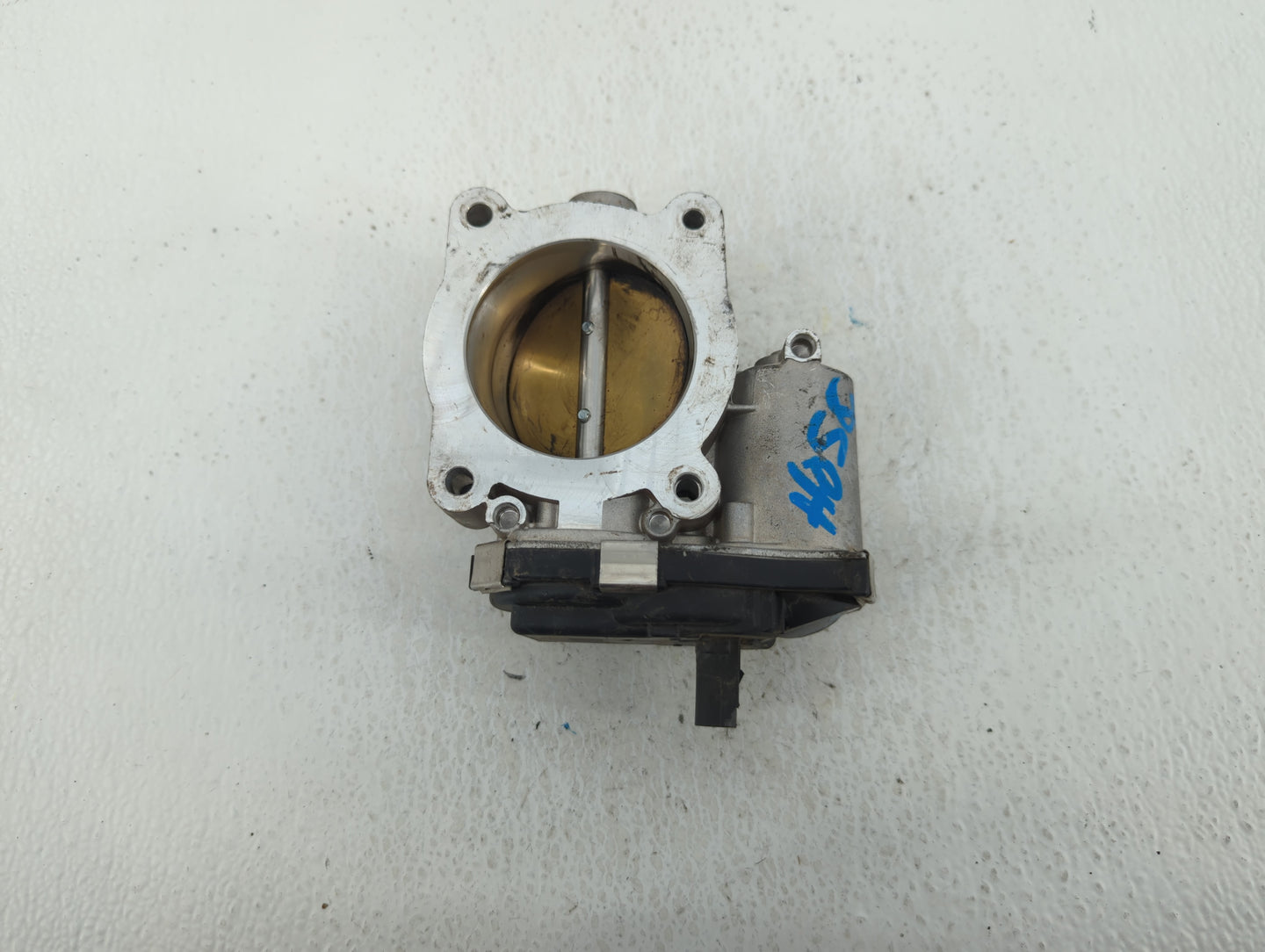 2016-2017 Chevrolet Equinox Throttle Body P/N:12670834AA Fits Fits 2016 2017 OEM Used Auto Parts - Oemusedautoparts1.com