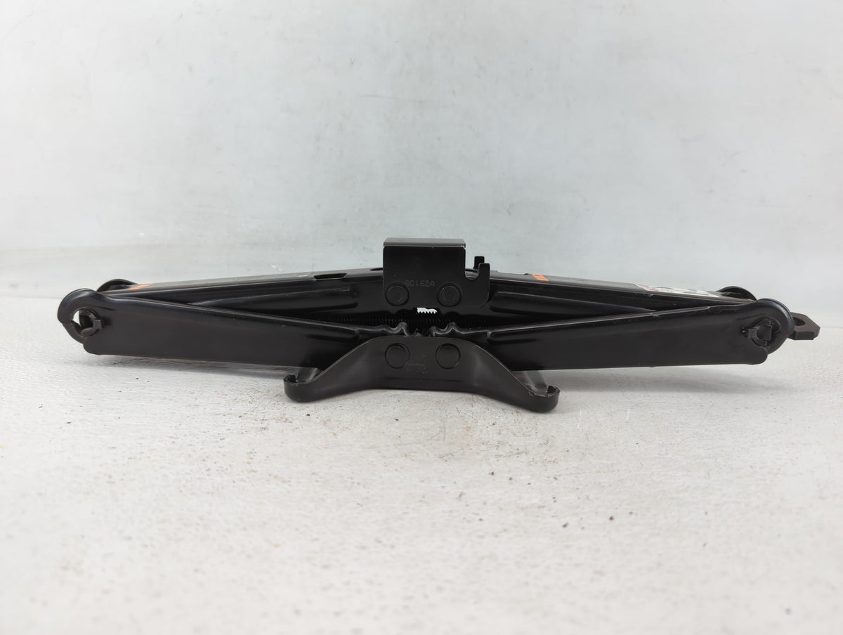 2017 Chevrolet Equinox Spare Scissor Car Jack 595891 - Oemusedautoparts1.com