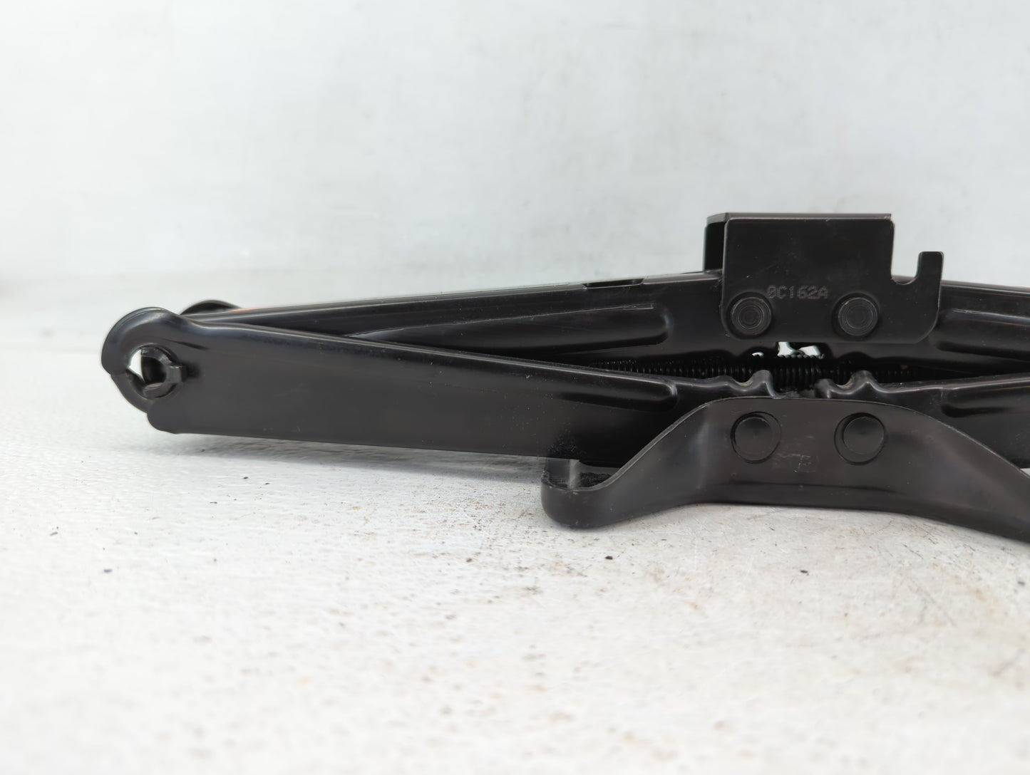 2017 Chevrolet Equinox Spare Scissor Car Jack 595891 - Oemusedautoparts1.com