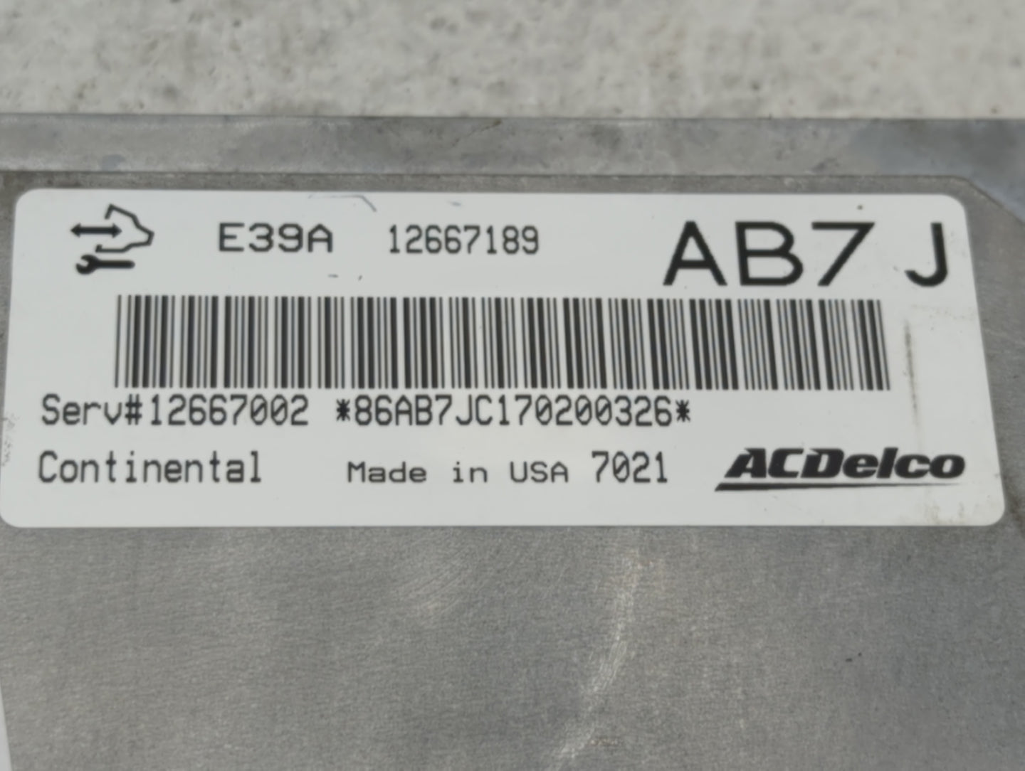2017 Chevrolet Equinox PCM Engine Control Computer ECU ECM PCU OEM P/N:12667189 Fits Fits 2018 2019 2020 OEM Used Auto Parts