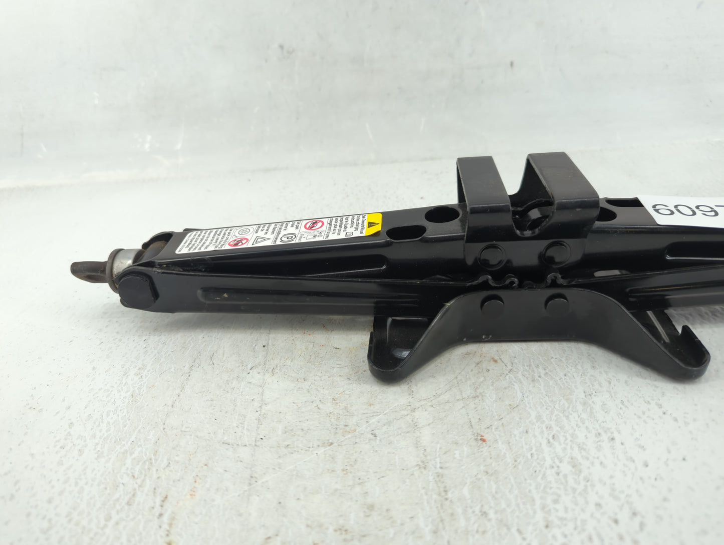 2017 Chevrolet Equinox Spare Scissor Car Jack - Oemusedautoparts1.com