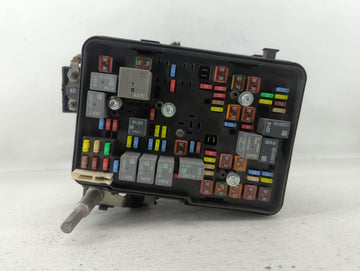 2016-2017 Chevrolet Equinox Fusebox Fuse Box Panel Relay Module P/N:84080470_01 Fits Fits 2016 2017 OEM Used Auto Parts