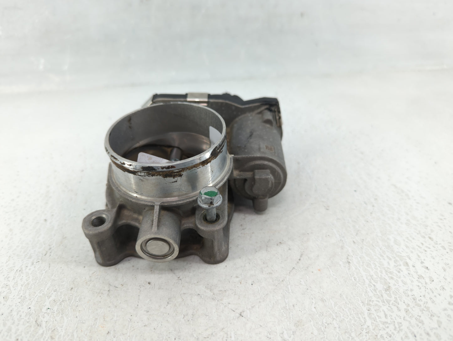 2016-2017 Chevrolet Equinox Throttle Body P/N:12670834AA Fits Fits 2016 2017 OEM Used Auto Parts - Oemusedautoparts1.com