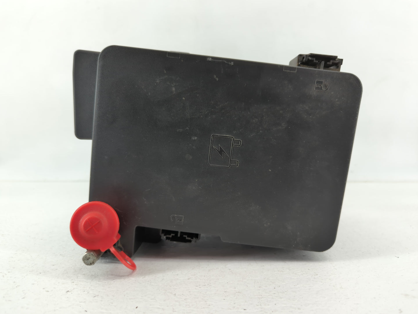 2016-2017 Chevrolet Equinox Fusebox Fuse Box Panel Relay Module P/N:84080470_01 Fits Fits 2016 2017 OEM Used Auto Parts - Oe