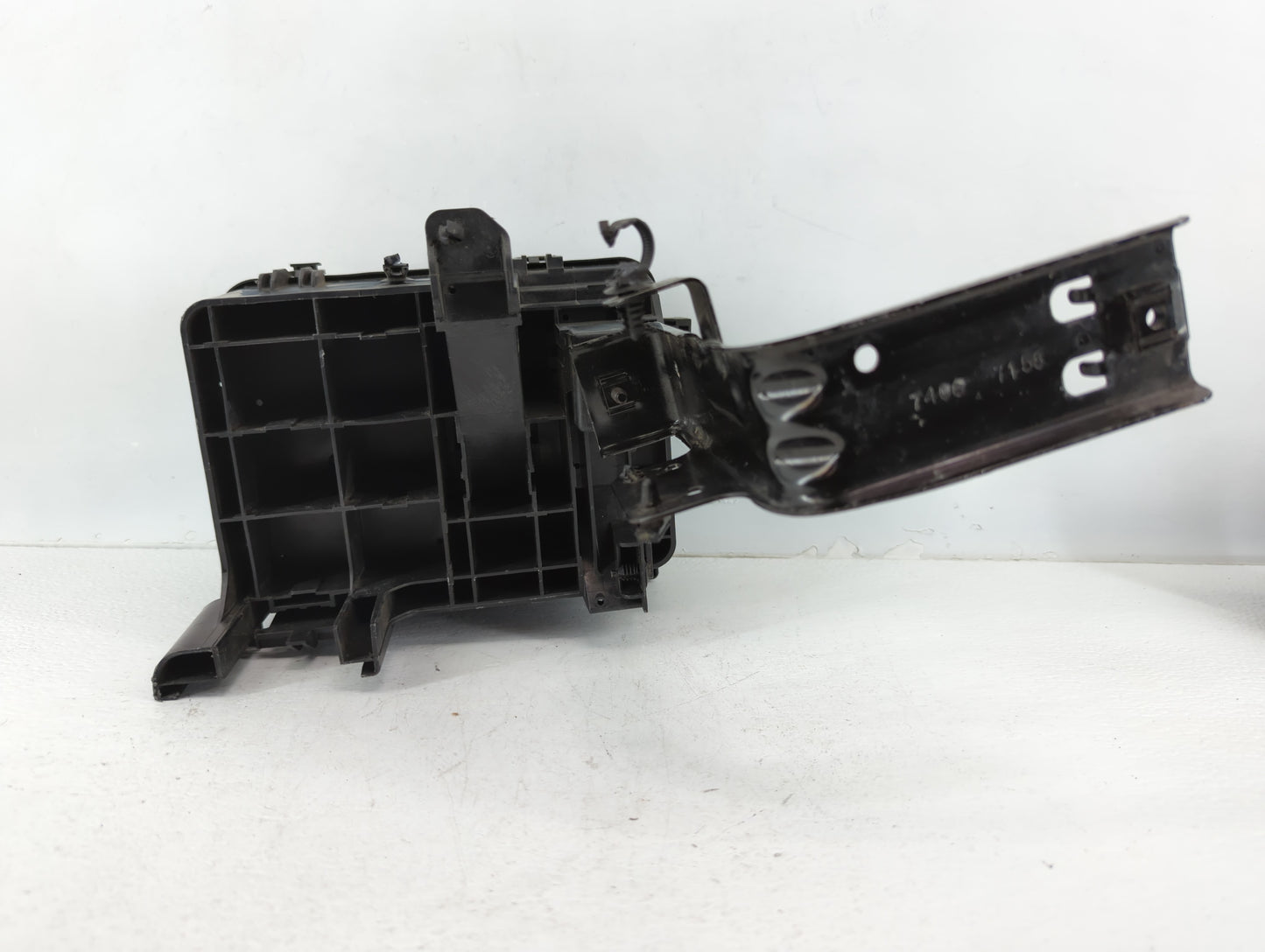 2016-2017 Chevrolet Equinox Fusebox Fuse Box Panel Relay Module P/N:84080470_01 Fits Fits 2016 2017 OEM Used Auto Parts - Oe