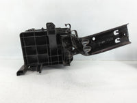 2016-2017 Chevrolet Equinox Fusebox Fuse Box Panel Relay Module P/N:84080470_01 Fits Fits 2016 2017 OEM Used Auto Parts - Oe