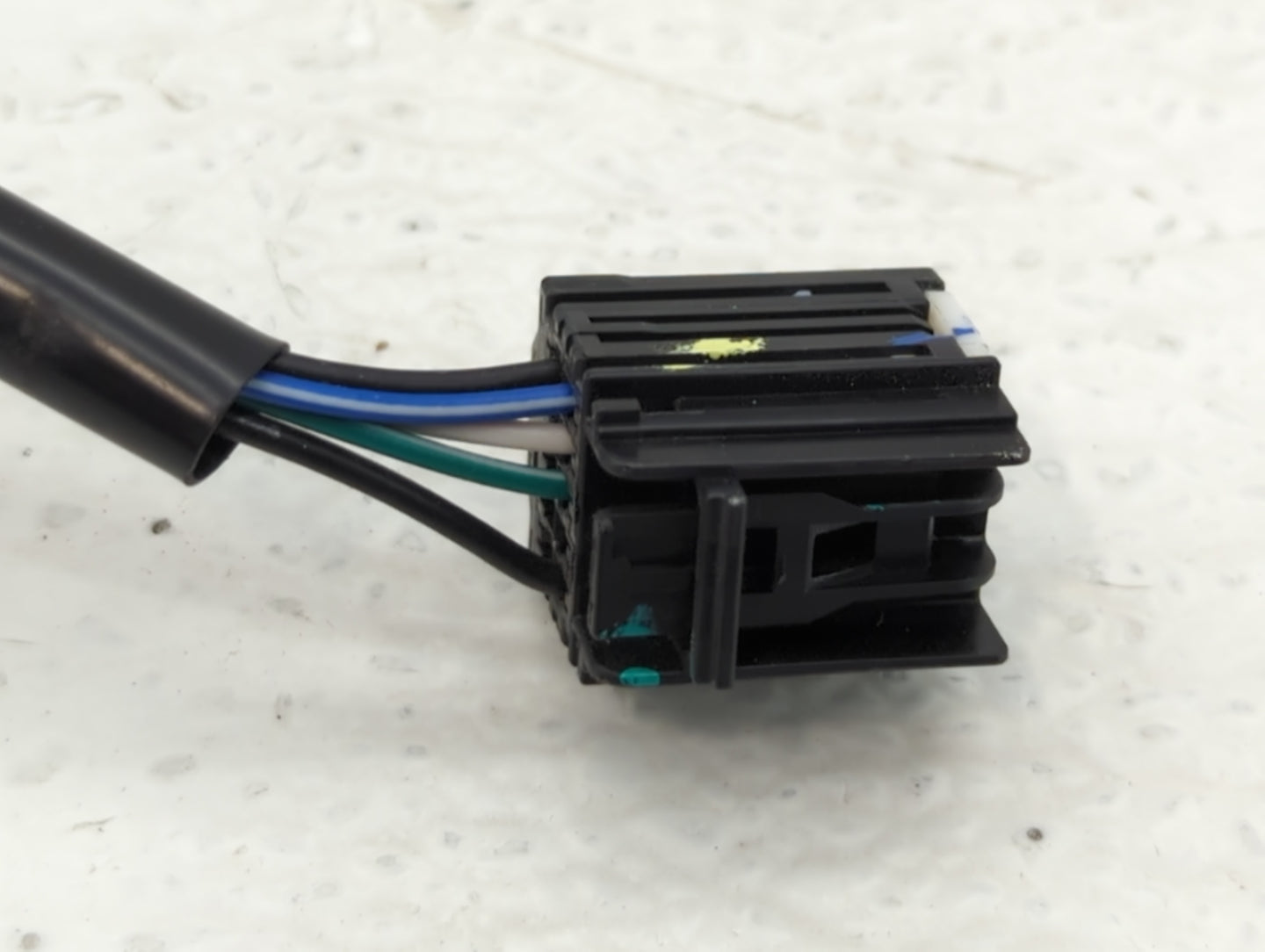 2015-2017 Chevrolet Equinox Driver Side View Mirror - Left Door Mirror OEM Used - Oemusedautoparts1.com