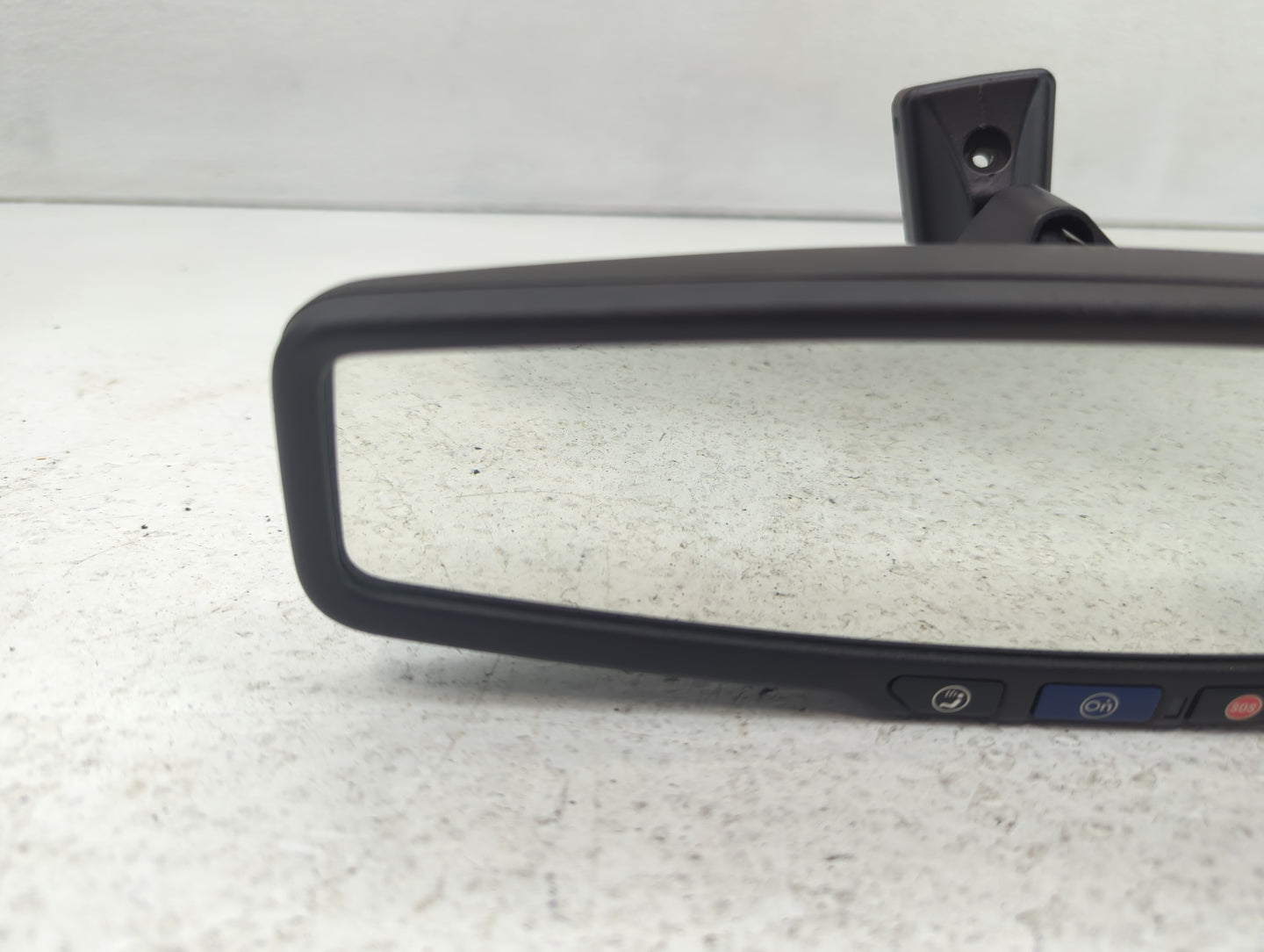 2010-2017 Chevrolet Equinox Interior Rear View Mirror Replacement OEM P/N:E11026392 Fits OEM Used Auto Parts - Oemusedautopa