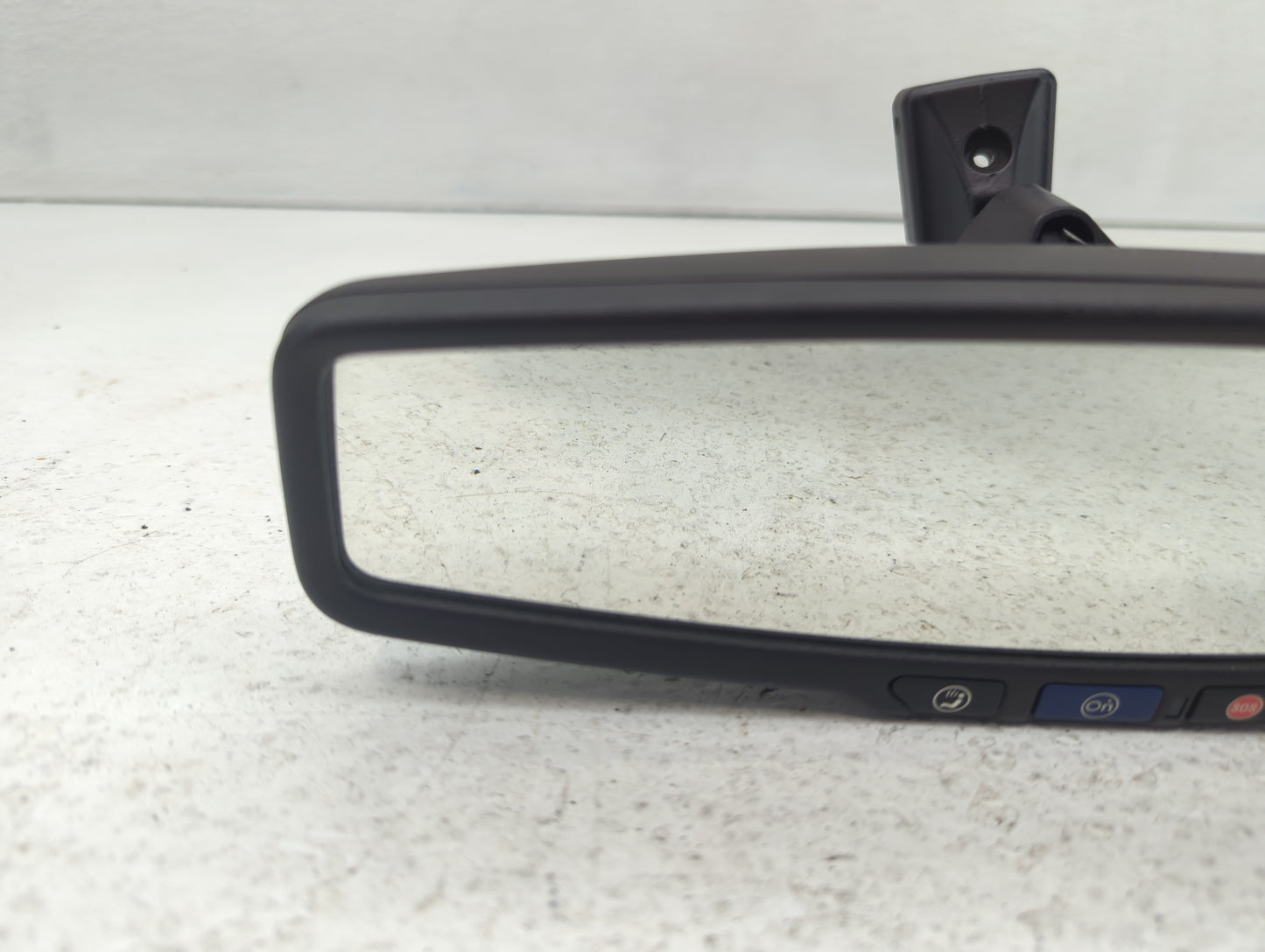 2010-2017 Chevrolet Equinox Interior Rear View Mirror Replacement OEM P/N:E11026392 Fits OEM Used Auto Parts - Oemusedautopa