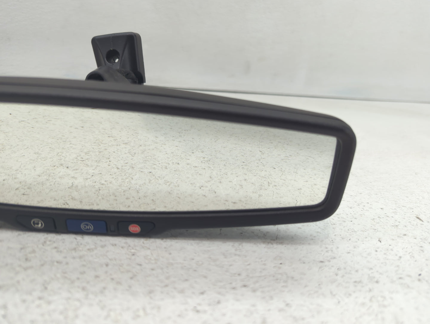2010-2017 Chevrolet Equinox Interior Rear View Mirror Replacement OEM P/N:E11026392 Fits OEM Used Auto Parts - Oemusedautopa