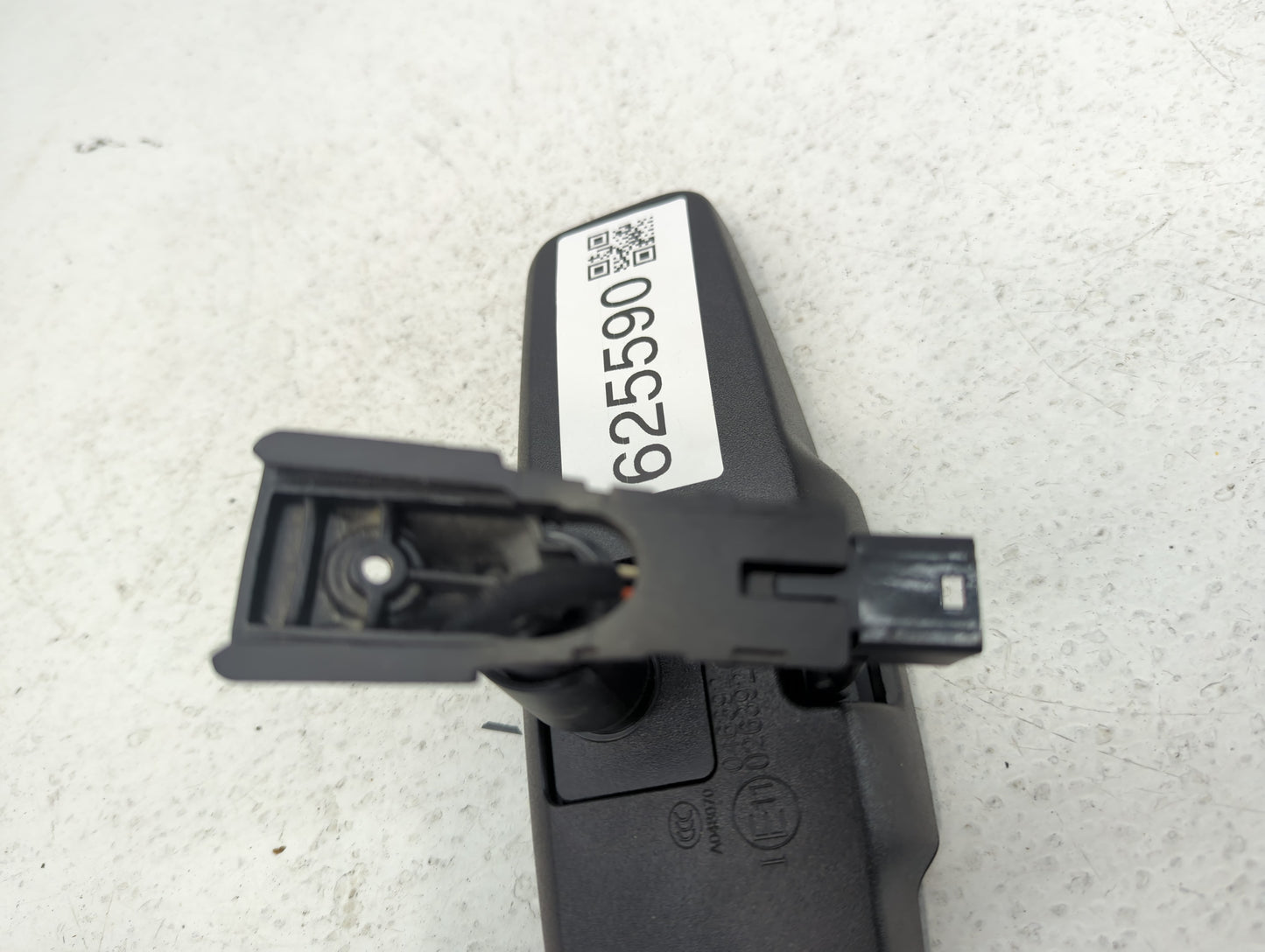 2010-2017 Chevrolet Equinox Interior Rear View Mirror Replacement OEM P/N:E11026392 Fits OEM Used Auto Parts - Oemusedautopa