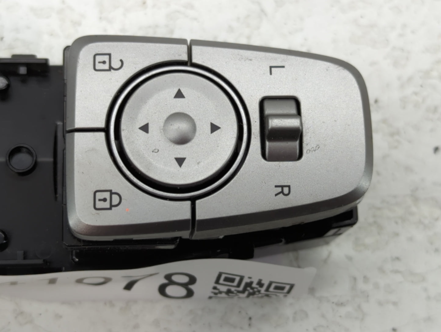 2010-2017 Chevrolet Equinox Master Power Window Switch Replacement Driver Side Left P/N:93570S8141SSU 0000091 Fits OEM Used 