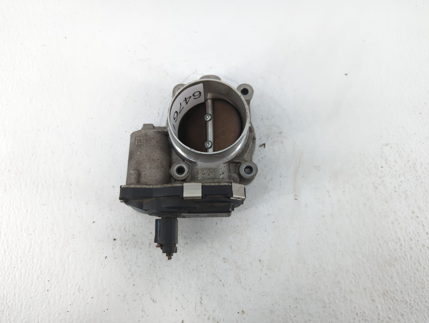2016-2017 Chevrolet Equinox Throttle Body P/N:12670834AA Fits Fits 2016 2017 OEM Used Auto Parts - Oemusedautoparts1.com