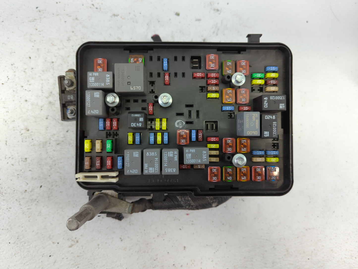 2016-2017 Chevrolet Equinox Fusebox Fuse Box Panel Relay Module P/N:84080470_01 Fits Fits 2016 2017 OEM Used Auto Parts - Oe