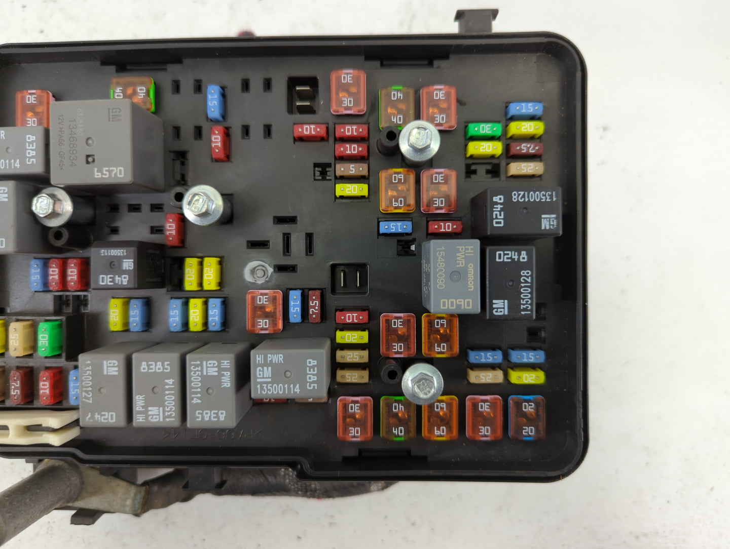 2016-2017 Chevrolet Equinox Fusebox Fuse Box Panel Relay Module P/N:84080470_01 Fits Fits 2016 2017 OEM Used Auto Parts - Oe