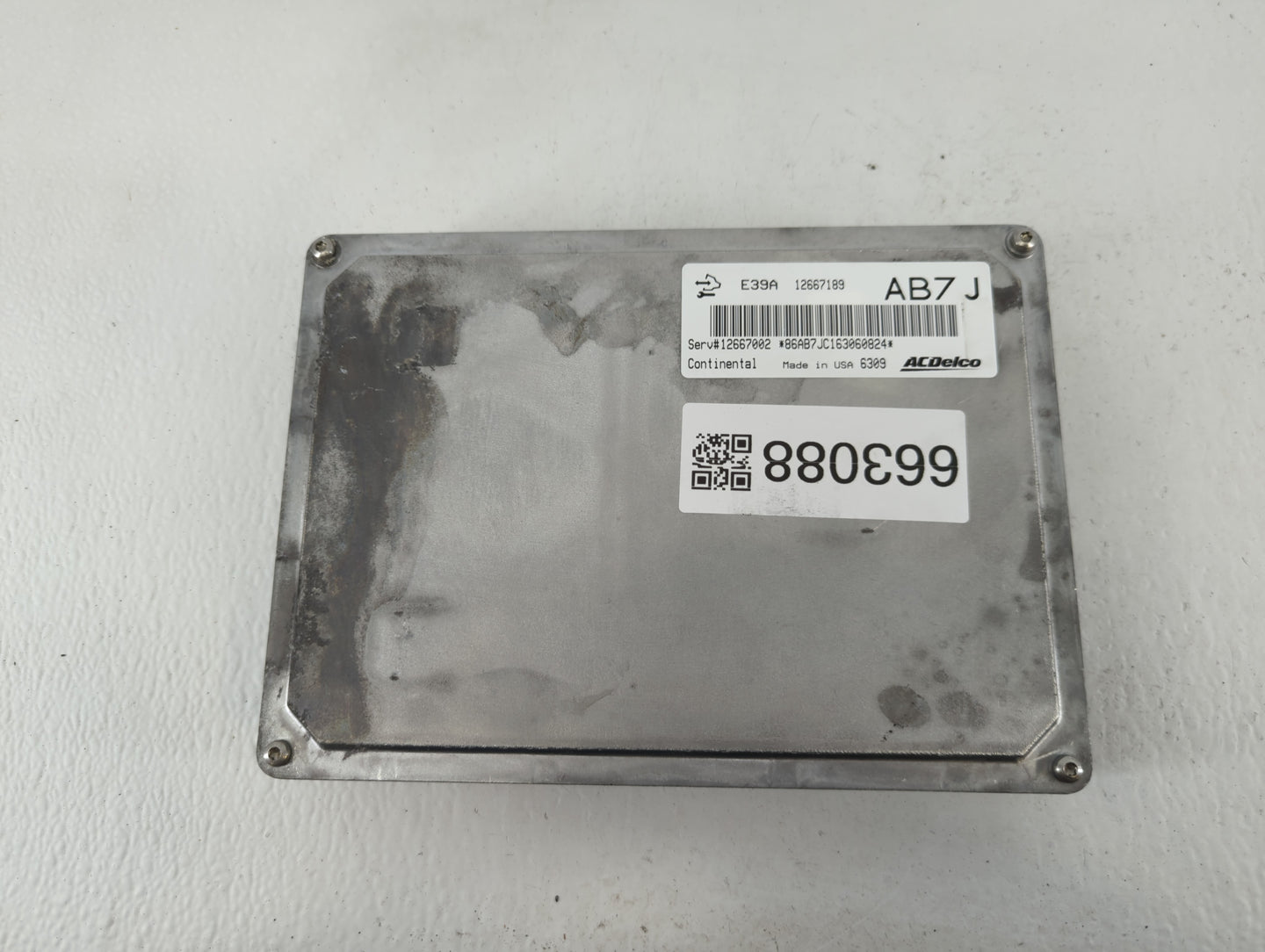 2017 Chevrolet Equinox PCM Engine Control Computer ECU ECM PCU OEM P/N:12667189 Fits Fits 2018 2019 2020 OEM Used Auto Parts