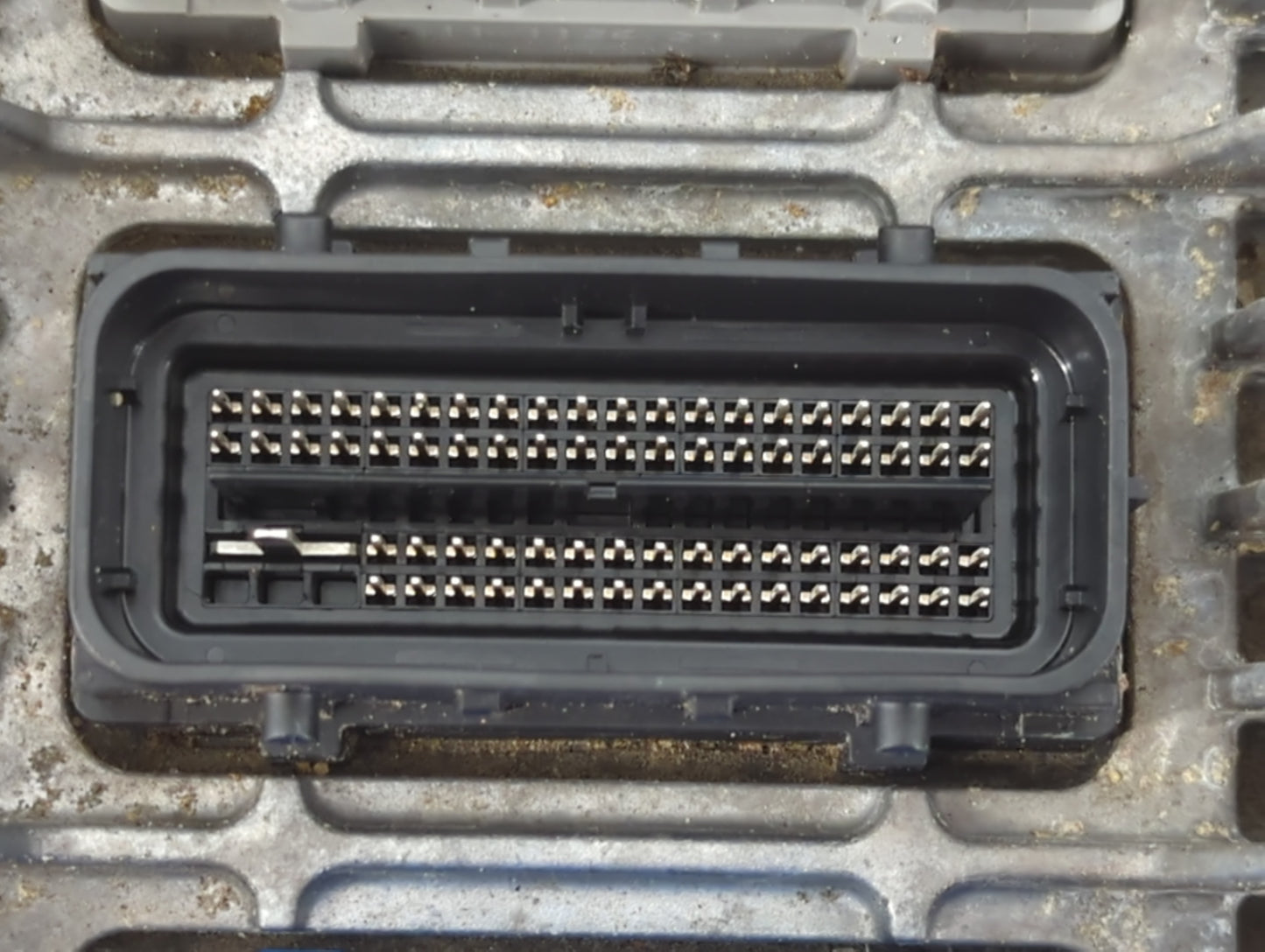 2017 Chevrolet Equinox PCM Engine Control Computer ECU ECM PCU OEM P/N:12667189 Fits Fits 2018 2019 2020 OEM Used Auto Parts
