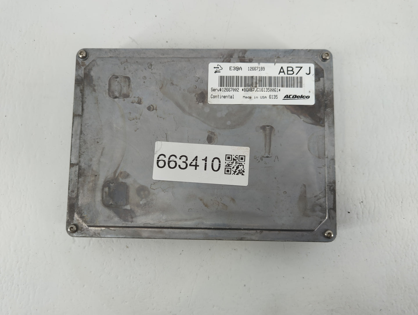 2017 Chevrolet Equinox PCM Engine Control Computer ECU ECM PCU OEM P/N:12667189 Fits Fits 2018 2019 2020 OEM Used Auto Parts
