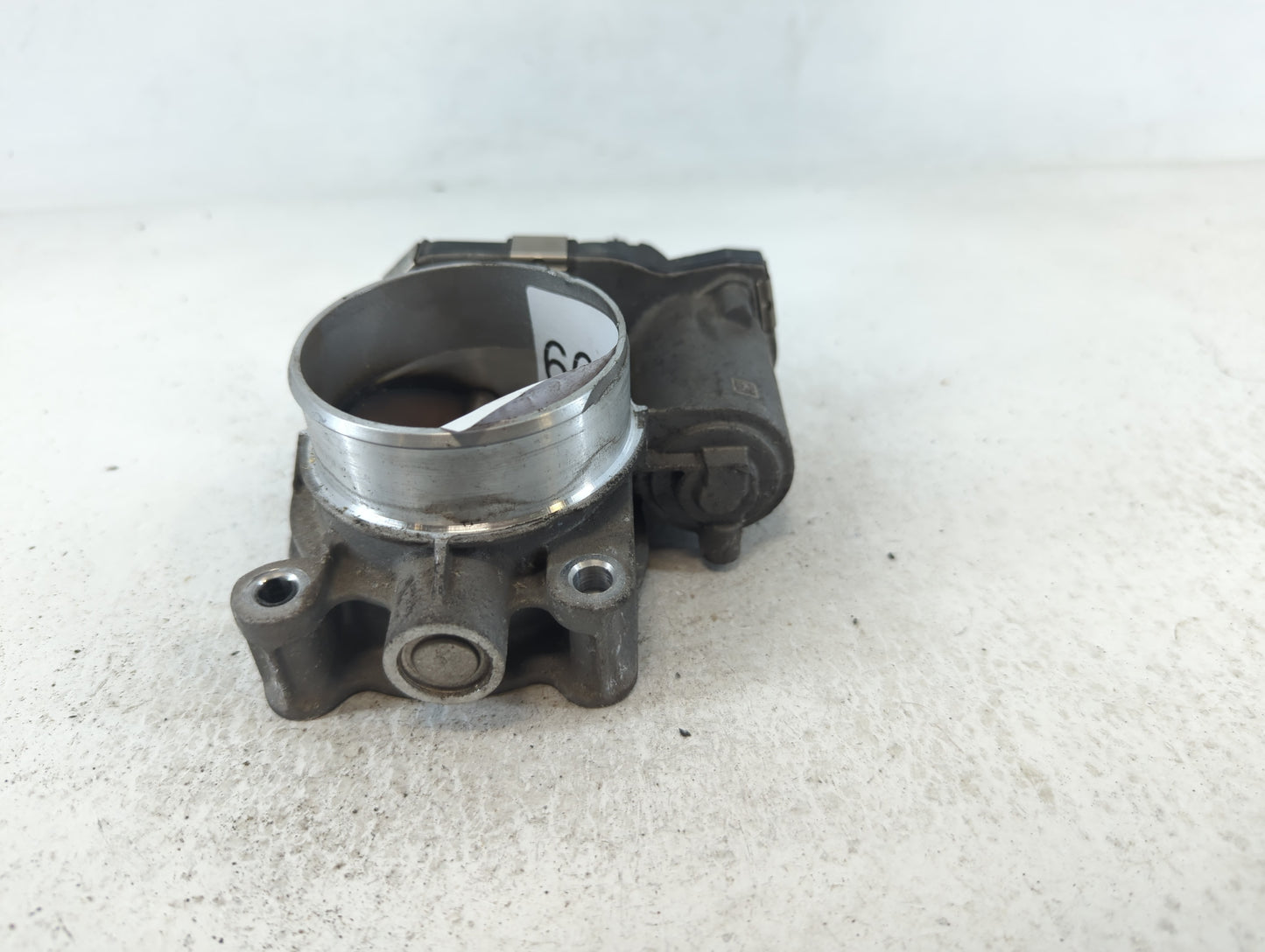 2016-2017 Chevrolet Equinox Throttle Body P/N:12669146AA Fits Fits 2016 2017 OEM Used Auto Parts - Oemusedautoparts1.com