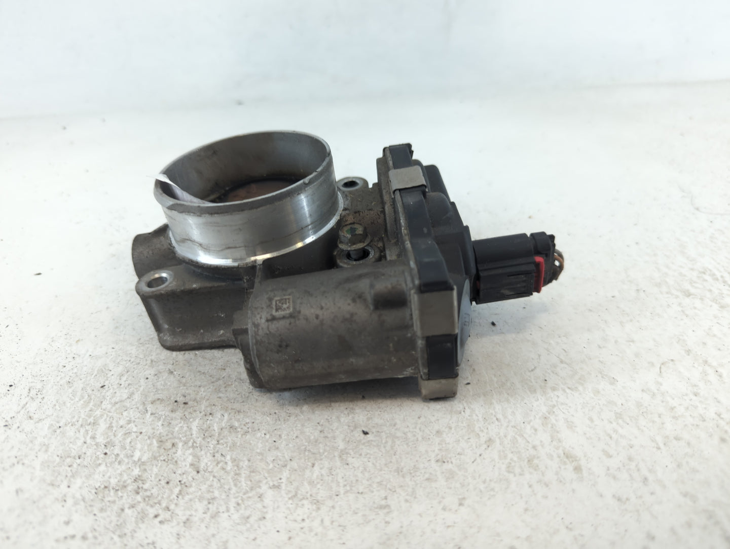 2016-2017 Chevrolet Equinox Throttle Body P/N:12669146AA Fits Fits 2016 2017 OEM Used Auto Parts - Oemusedautoparts1.com