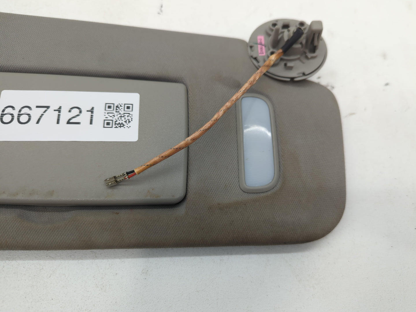 2010-2017 Chevrolet Equinox Sun Visor Shade Replacement Passenger Right Mirror Fits Fits 2010 2011 2012 2013 2014 2015 2016 