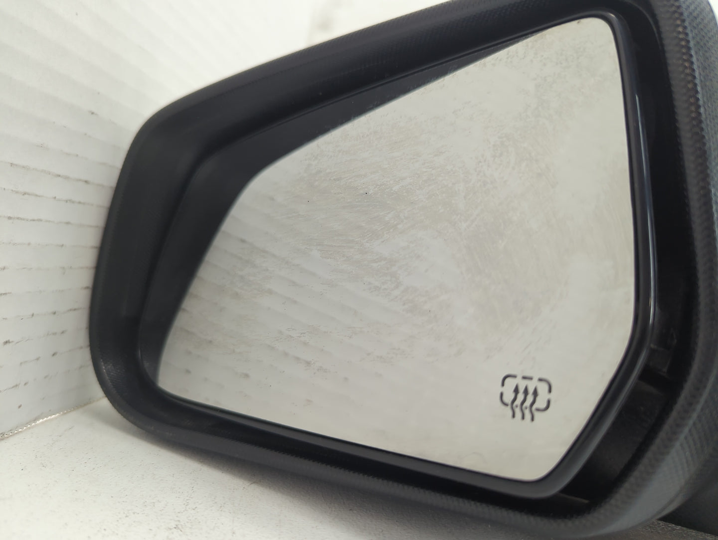 2015-2017 Chevrolet Equinox Driver Side View Mirror - Left Door Mirror OEM Used - Oemusedautoparts1.com