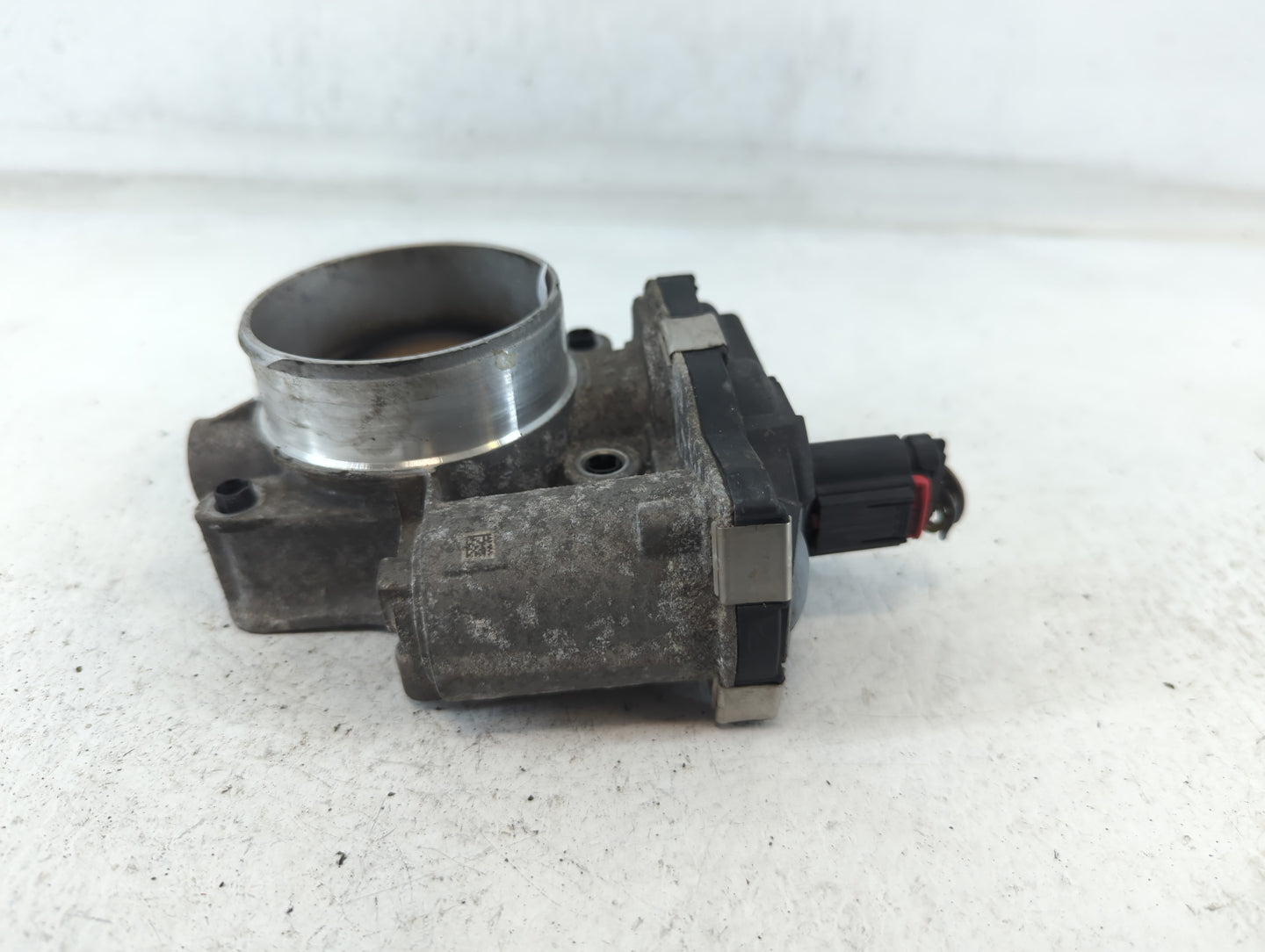 2016-2017 Chevrolet Equinox Throttle Body P/N:12670834AA Fits Fits 2016 2017 OEM Used Auto Parts - Oemusedautoparts1.com