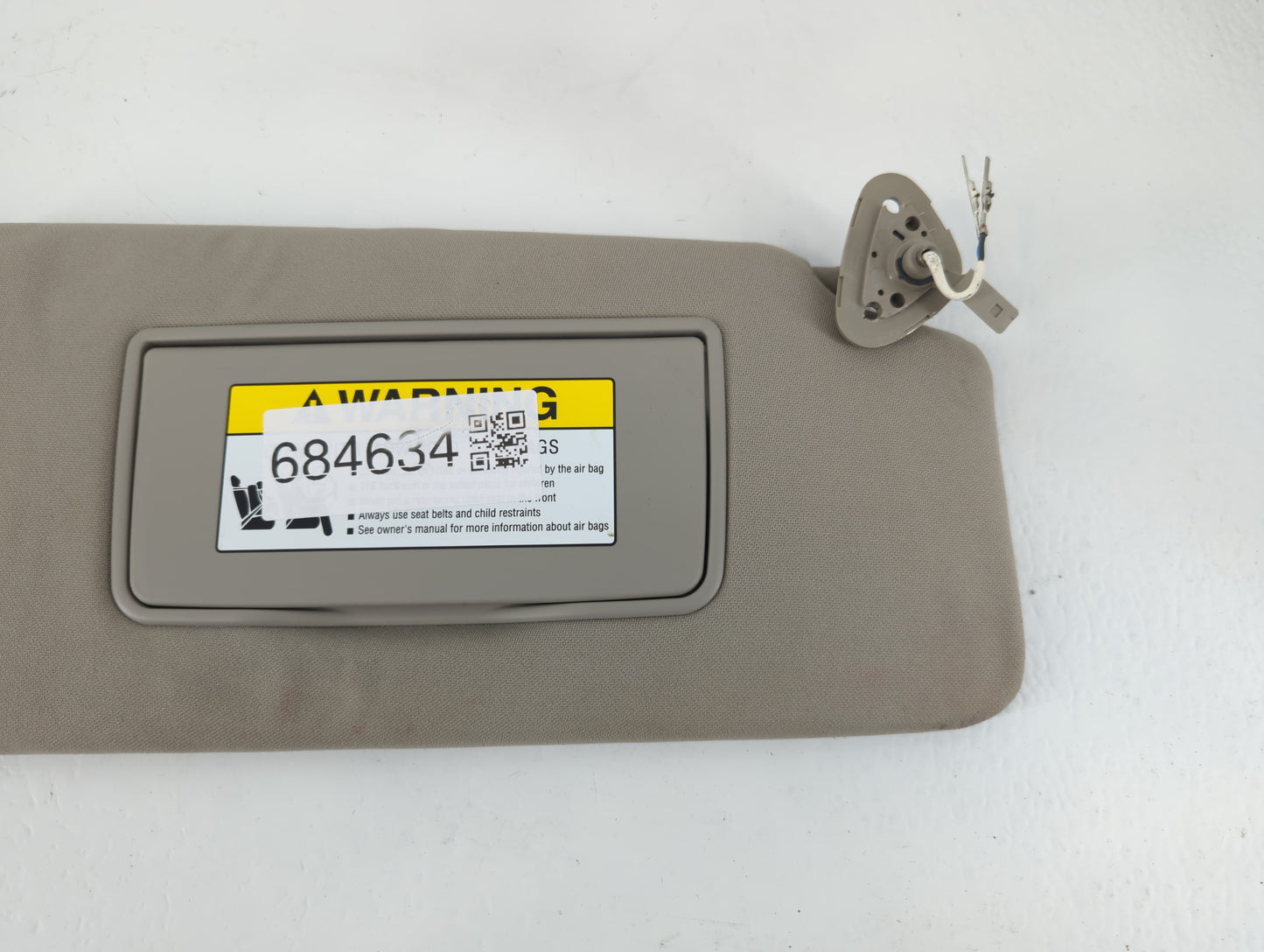 2010-2017 Chevrolet Equinox Sun Visor Shade Replacement Passenger Right Mirror Fits Fits 2010 2011 2012 2013 2014 2015 2016 