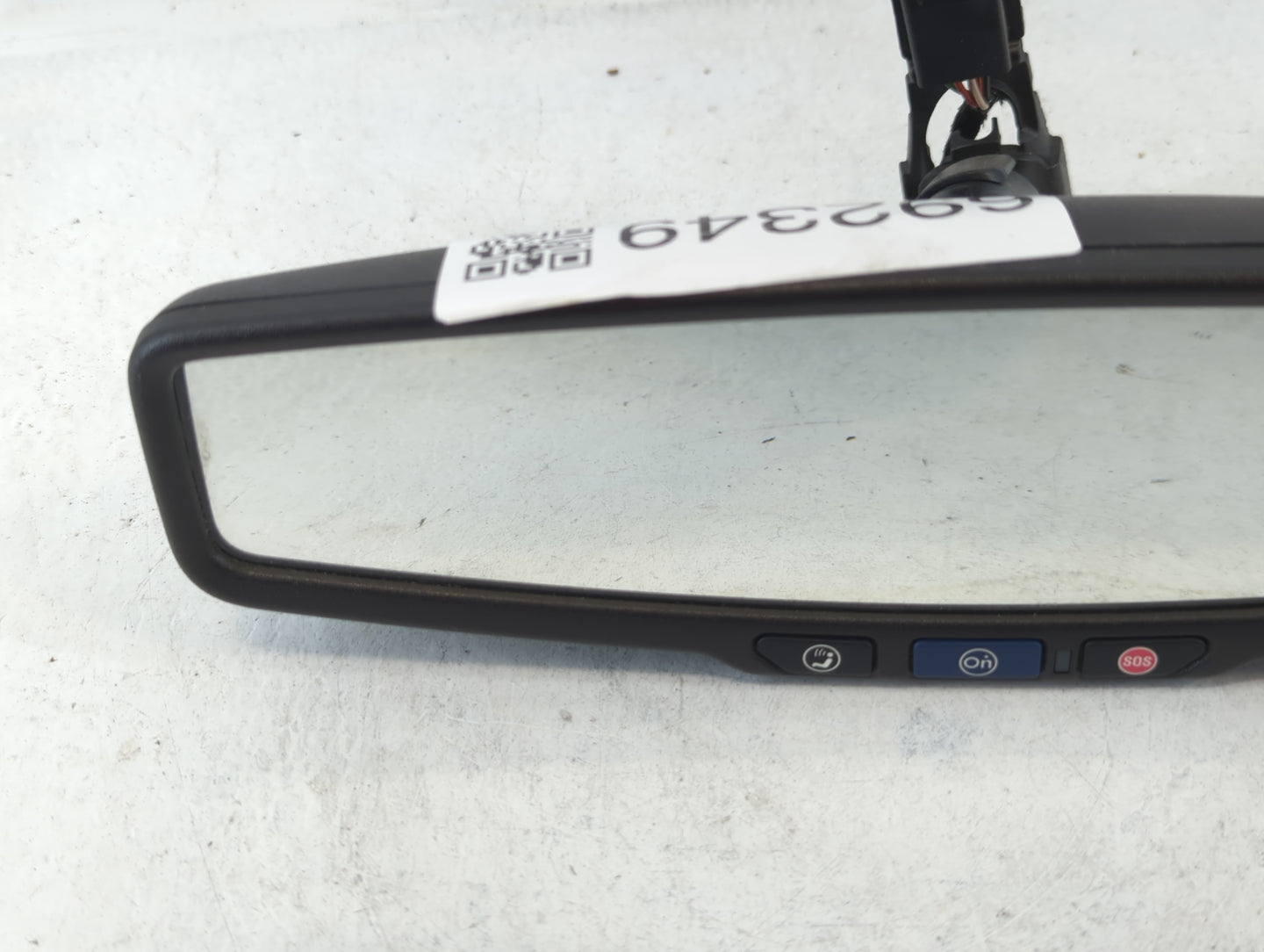 2010-2017 Chevrolet Equinox Interior Rear View Mirror Replacement OEM P/N:E11046392 Fits OEM Used Auto Parts - Oemusedautopa