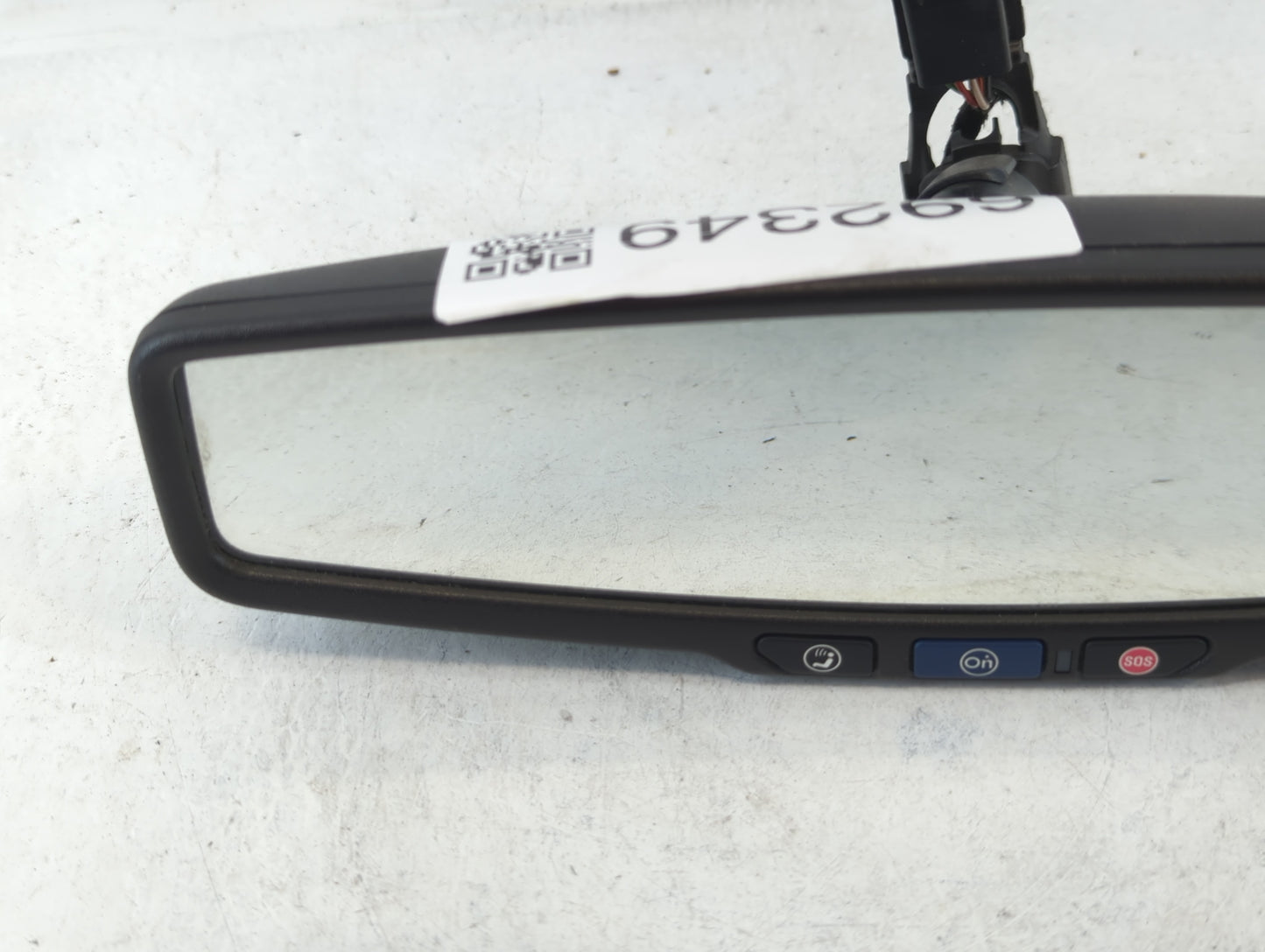 2010-2017 Chevrolet Equinox Interior Rear View Mirror Replacement OEM P/N:E11046392 Fits OEM Used Auto Parts - Oemusedautopa