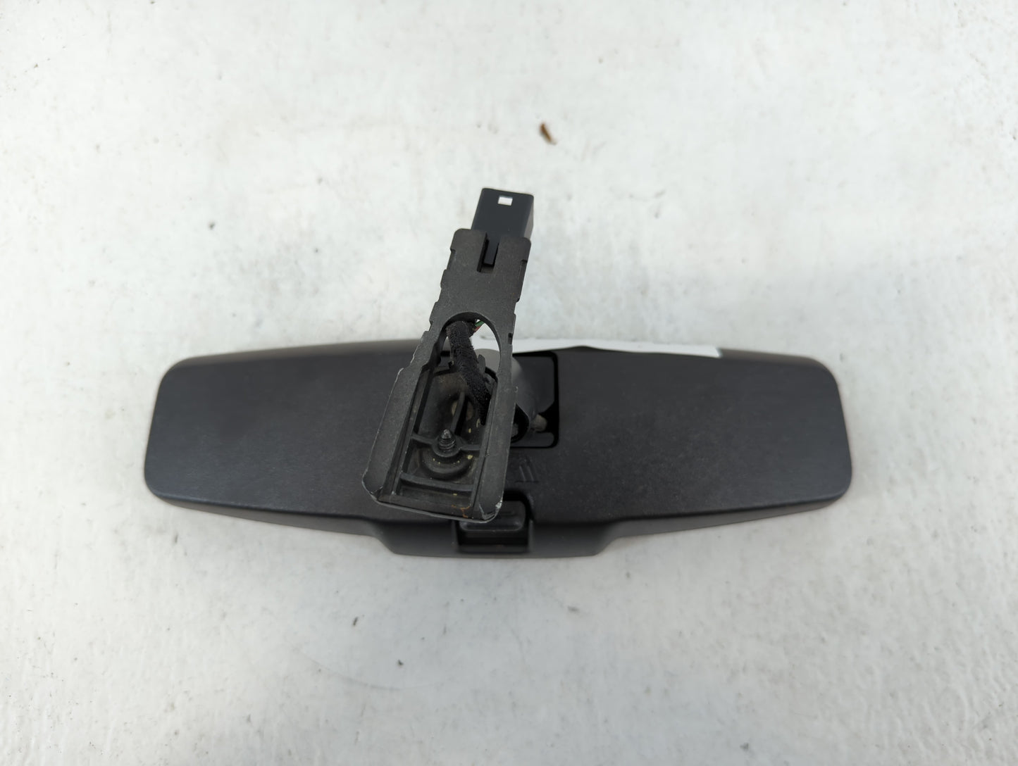 2010-2017 Chevrolet Equinox Interior Rear View Mirror Replacement OEM P/N:E11046392 Fits OEM Used Auto Parts - Oemusedautopa