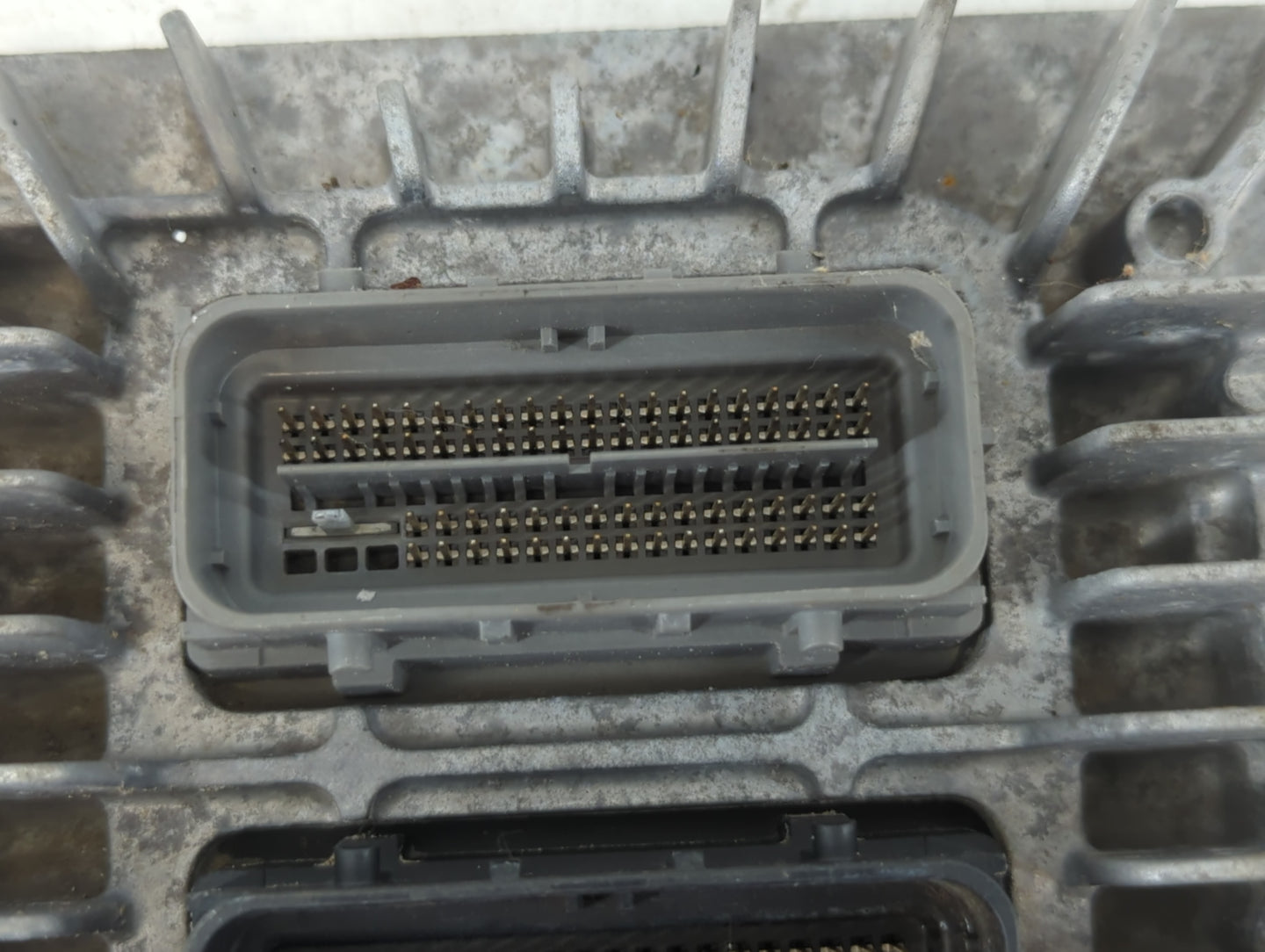 2017 Chevrolet Equinox PCM Engine Control Computer ECU ECM PCU OEM P/N:12667189 E39A 12667189 Fits Fits 2018 2019 2020 OEM U