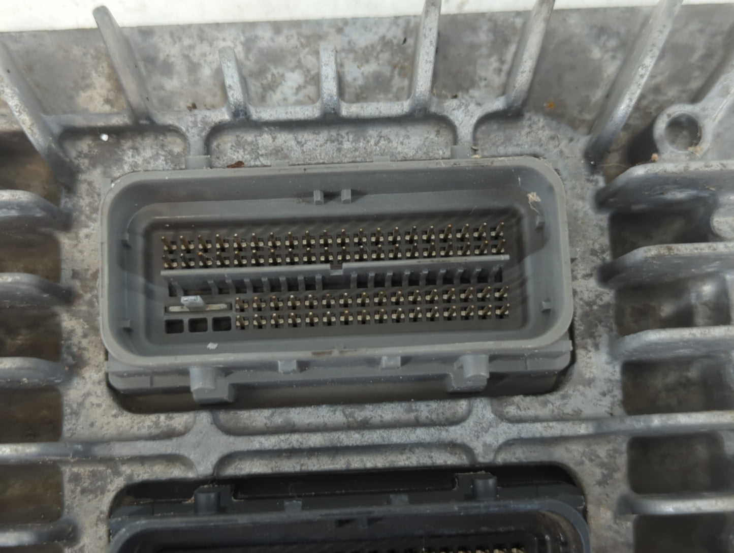 2017 Chevrolet Equinox PCM Engine Control Computer ECU ECM PCU OEM P/N:12667189 E39A 12667189 Fits Fits 2018 2019 2020 OEM U