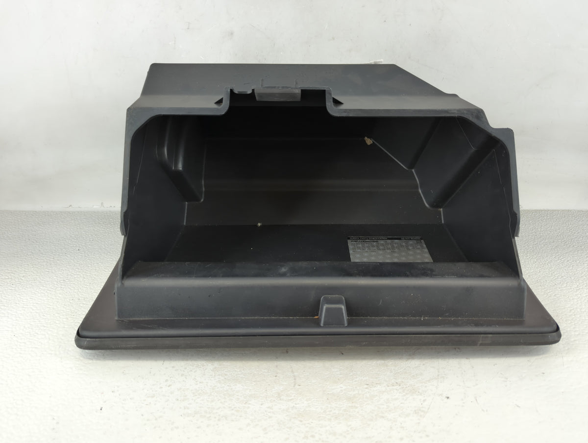 2017 Chevrolet Equinox Passenger Glove Box Door Storage Compartment 693825 - Oemusedautoparts1.com