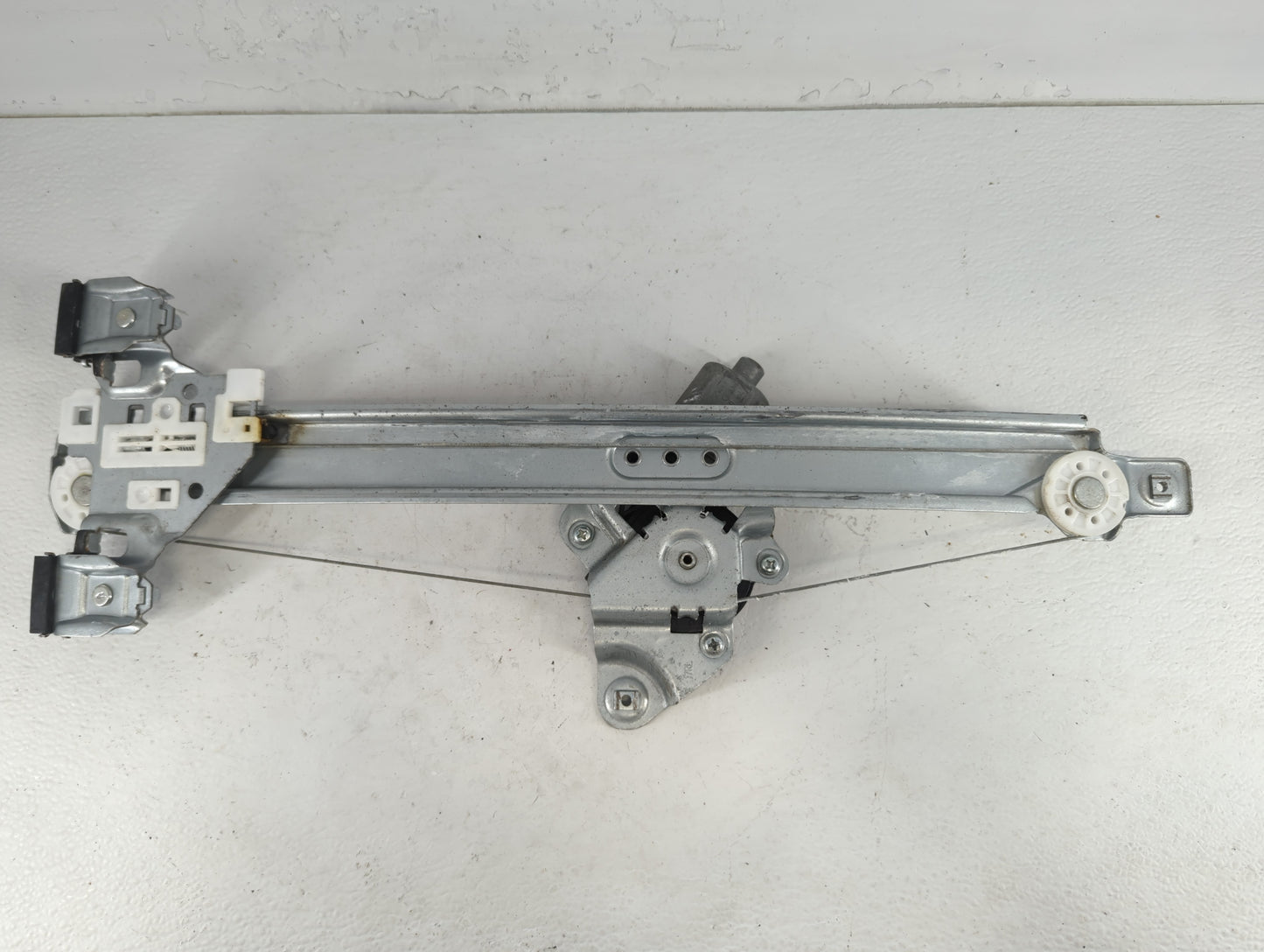 2012-2017 Chevrolet Equinox Driver Left Rear Window Regulator - Oemusedautoparts1.com