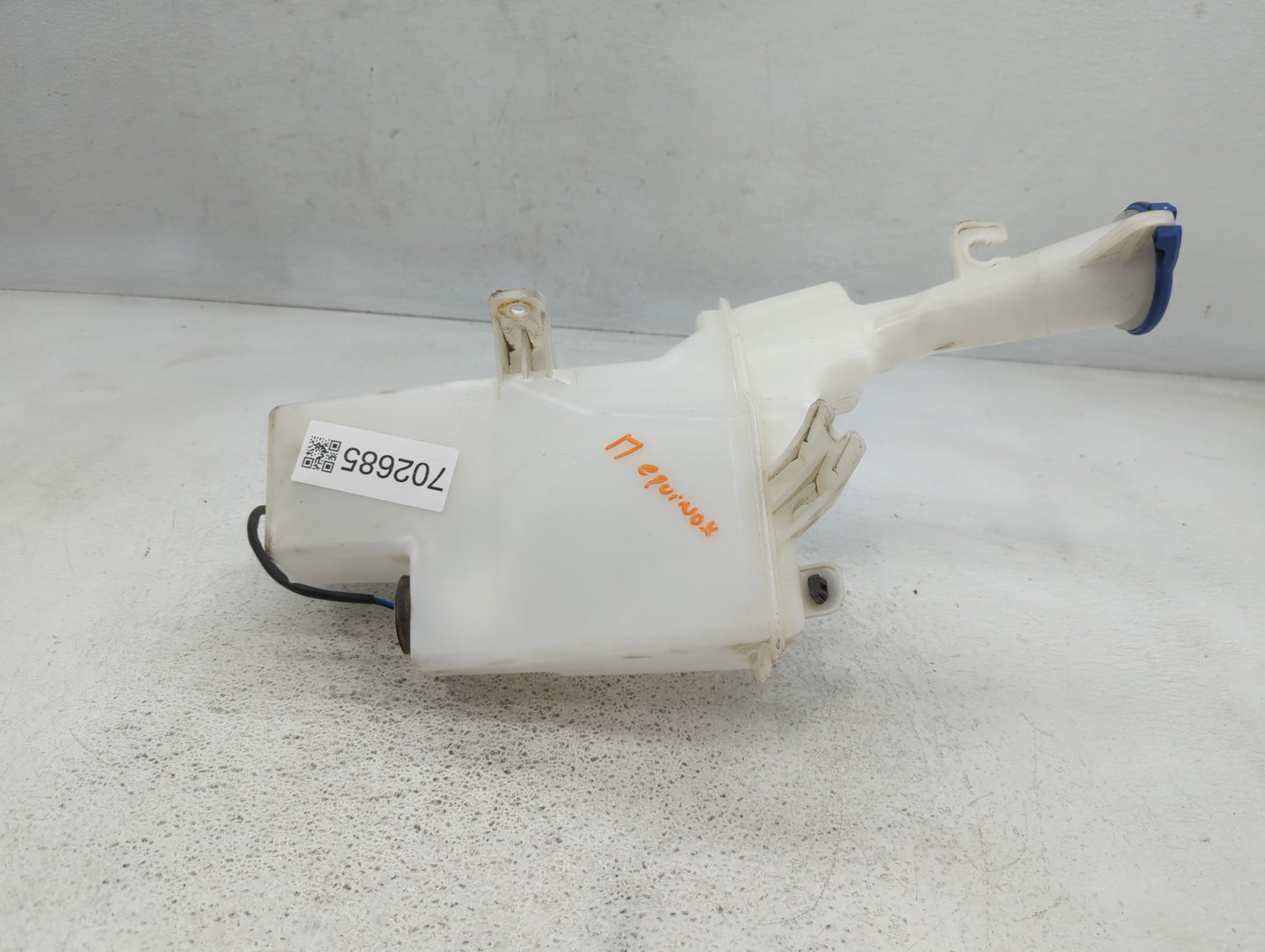 2017-2017 Chevrolet Equinox Windshield Washer Fluid Reservoir Bottle Oem - Oemusedautoparts1.com