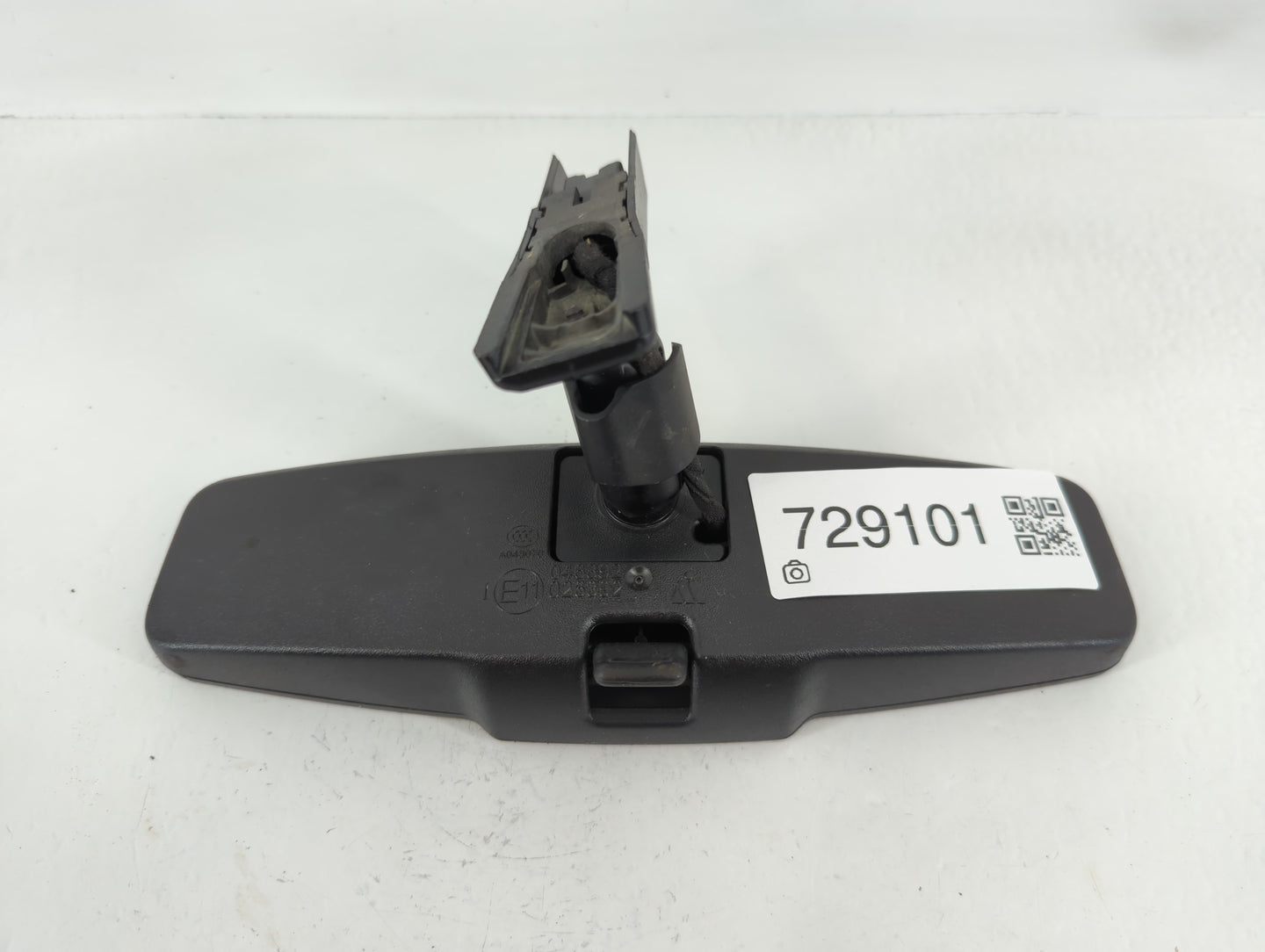 2010-2017 Chevrolet Equinox Interior Rear View Mirror Replacement OEM P/N:E11046392 E11026392 Fits OEM Used Auto Parts - Oem