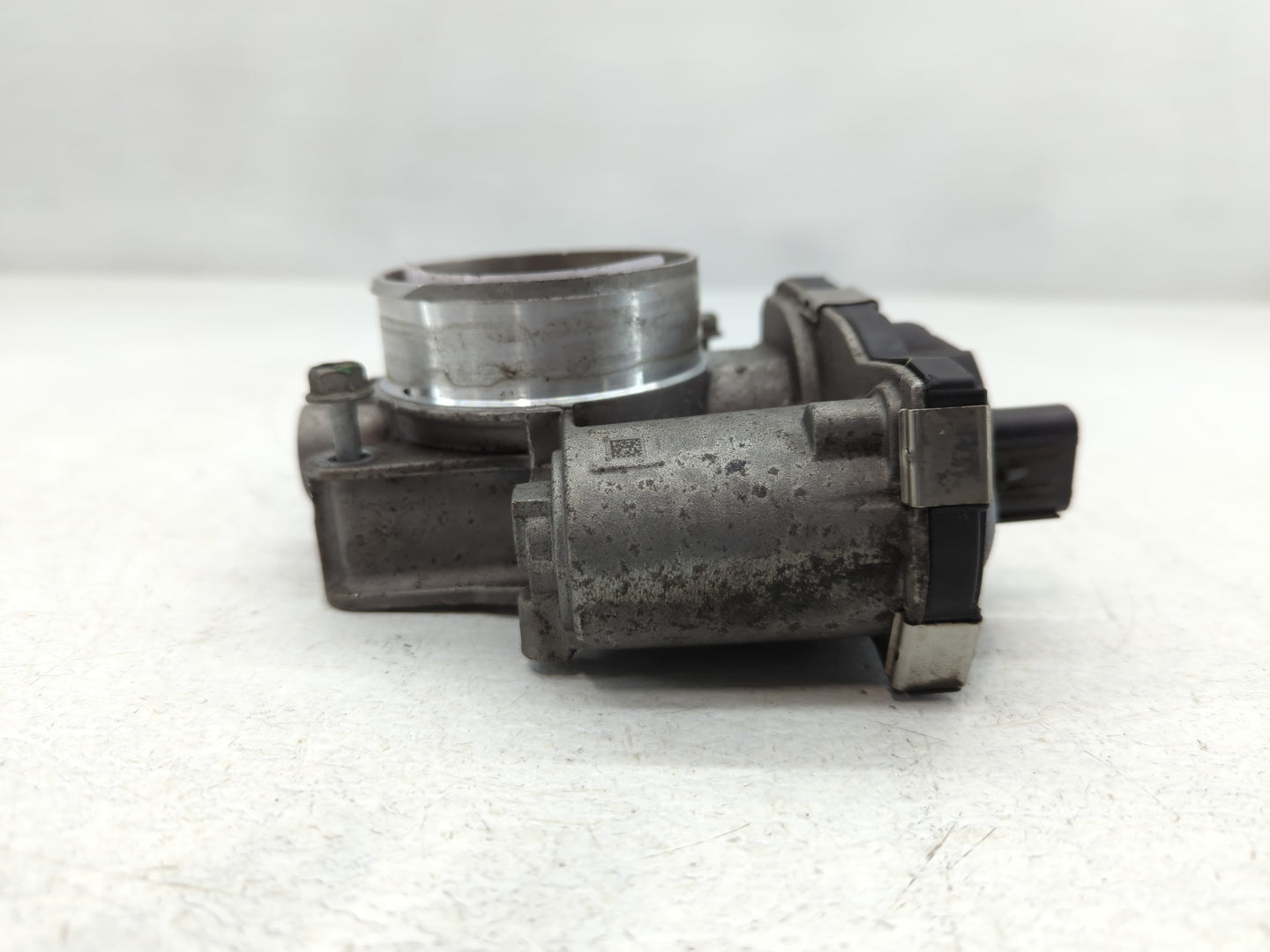 2016-2017 Chevrolet Equinox Throttle Body P/N:12669146AA Fits Fits 2016 2017 OEM Used Auto Parts - Oemusedautoparts1.com