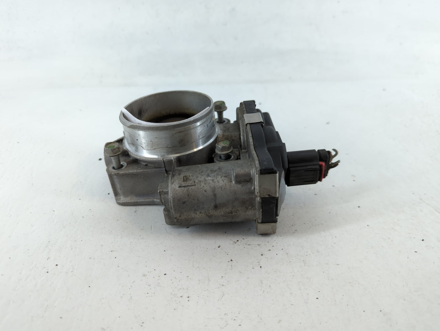 2016-2017 Chevrolet Equinox Throttle Body P/N:12670834AA Fits Fits 2016 2017 OEM Used Auto Parts - Oemusedautoparts1.com