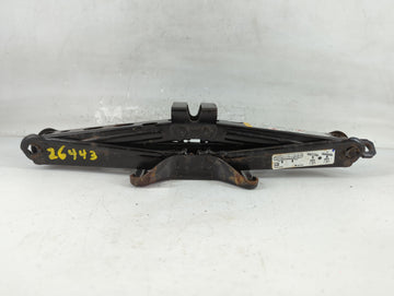 2017 Chevrolet Equinox Spare Scissor Car Jack - Oemusedautoparts1.com