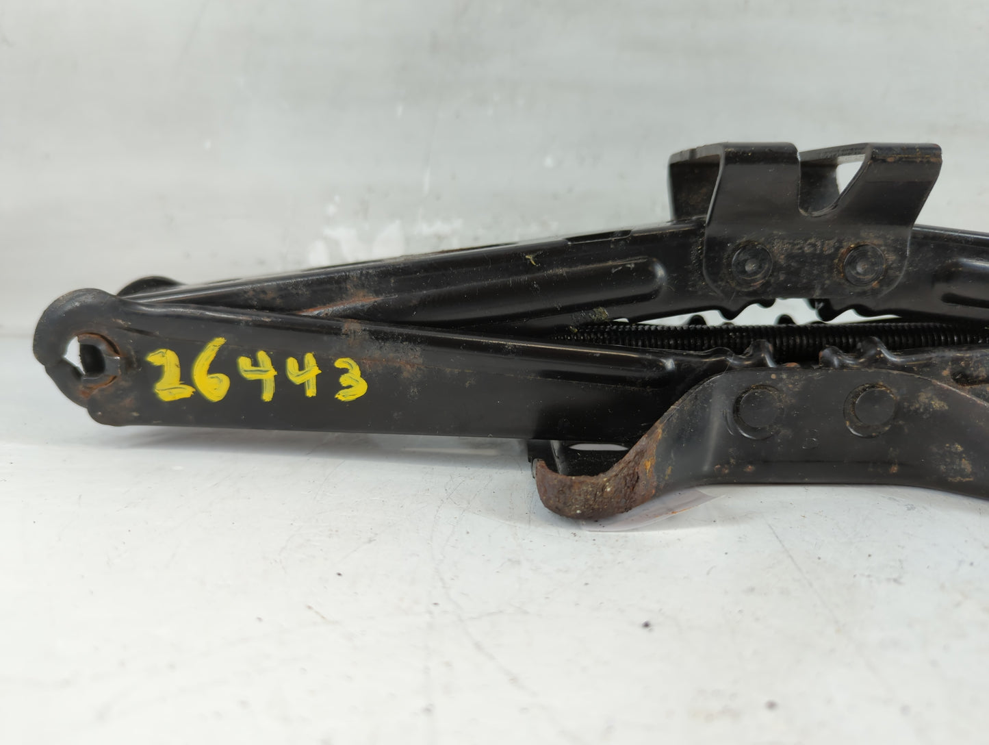 2017 Chevrolet Equinox Spare Scissor Car Jack - Oemusedautoparts1.com