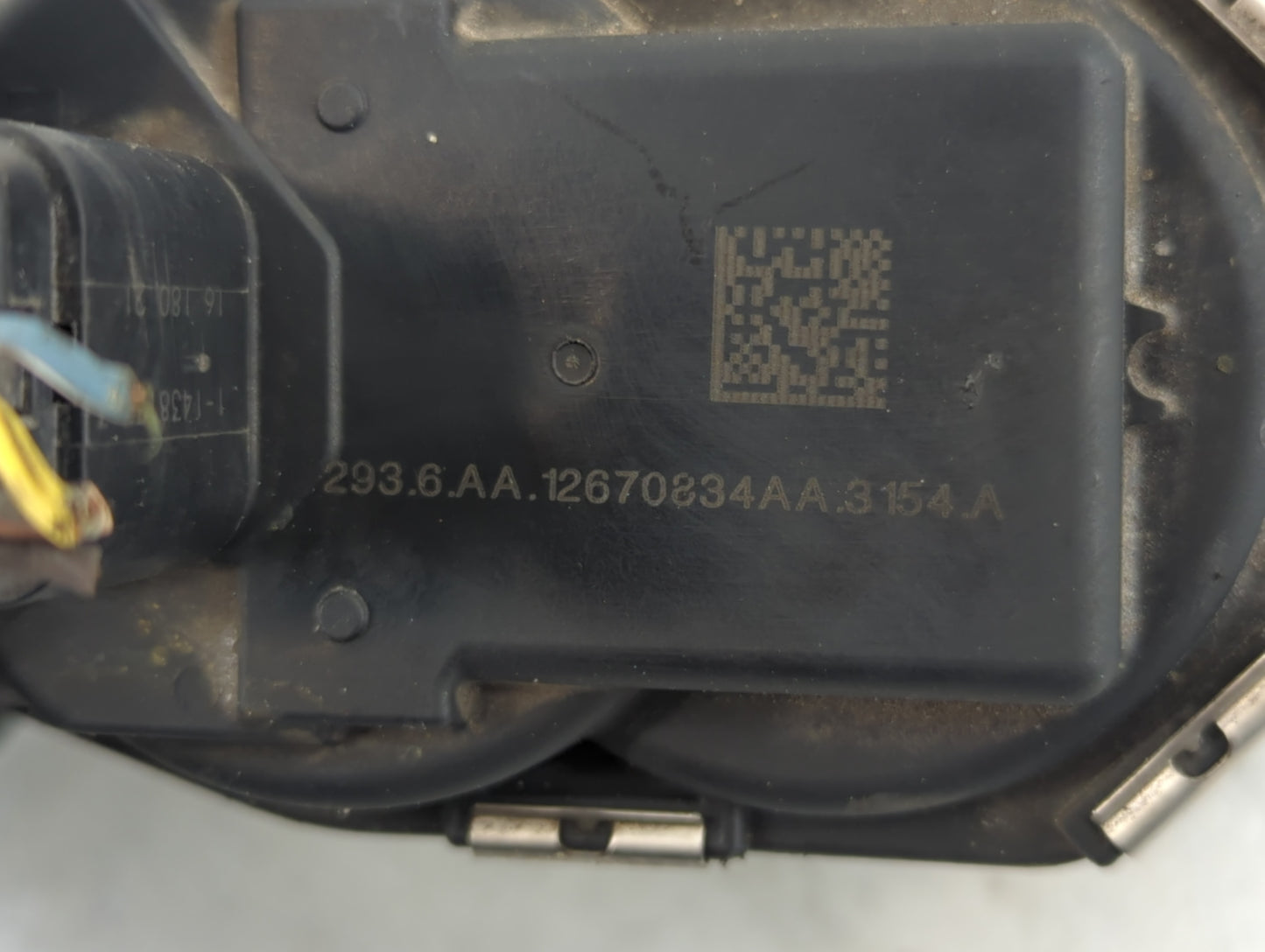 2016-2017 Chevrolet Equinox Throttle Body P/N:12669146AA Fits Fits 2016 2017 OEM Used Auto Parts - Oemusedautoparts1.com