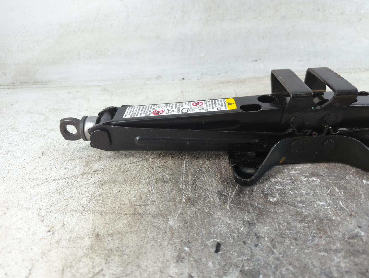 2017 Chevrolet Equinox Spare Scissor Car Jack 791505 - Oemusedautoparts1.com