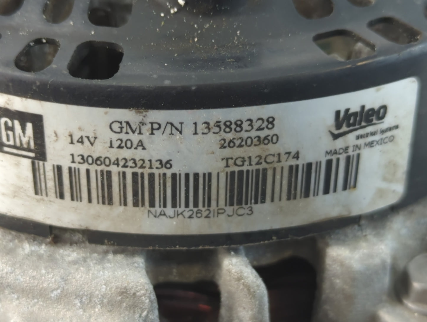 2010-2017 Chevrolet Equinox Alternator Replacement Generator Charging Assembly Engine OEM P/N:2620360 13588328 Fits OEM Used