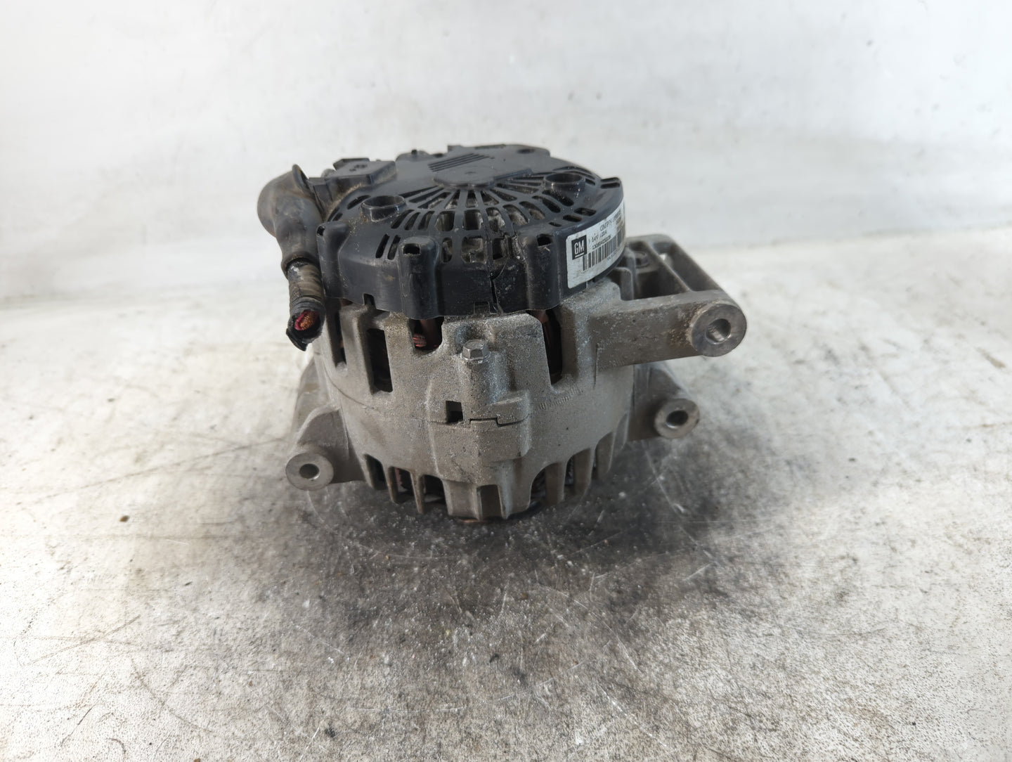 2010-2017 Chevrolet Equinox Alternator Replacement Generator Charging Assembly Engine OEM P/N:2620360 13588328 Fits OEM Used