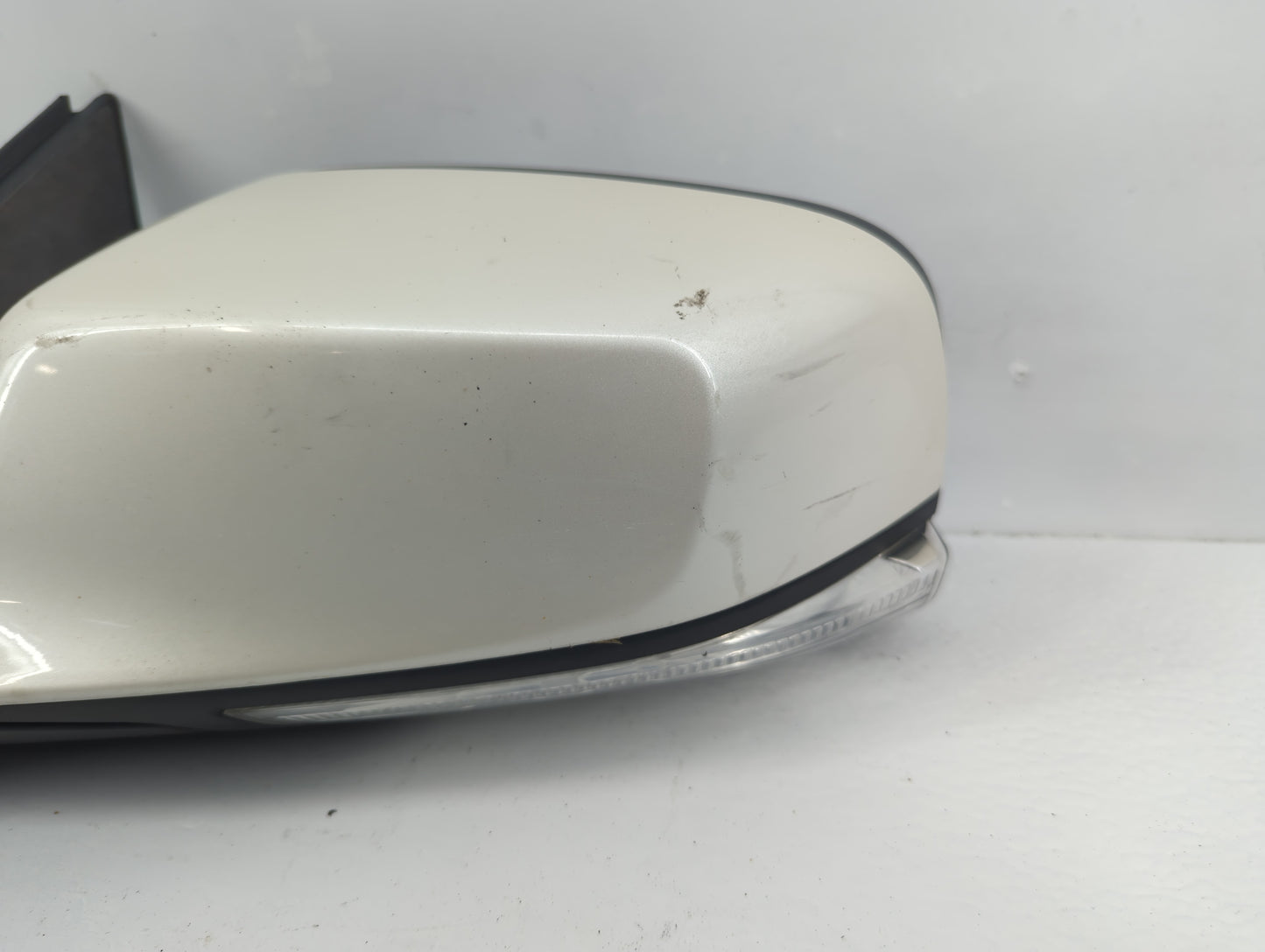 2015-2017 Chevrolet Equinox Driver Side View Mirror - Left Door Mirror OEM Used - Oemusedautoparts1.com